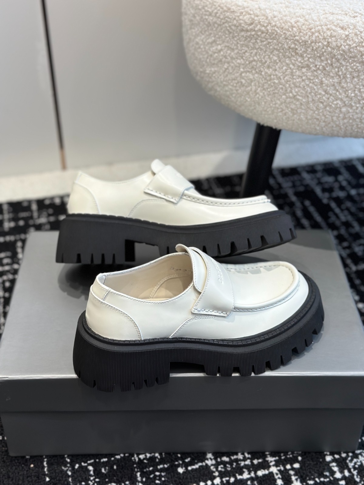 041 36123118 SIZE 35-40