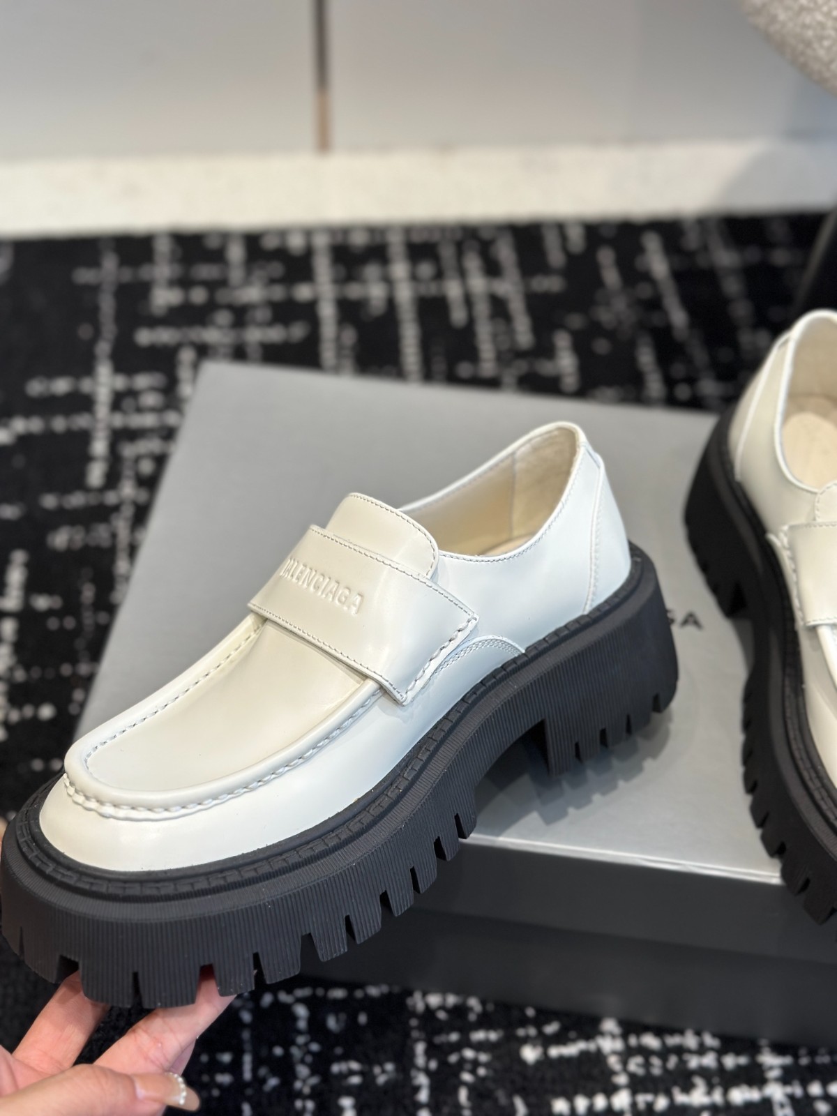 041 36123118 SIZE 35-40