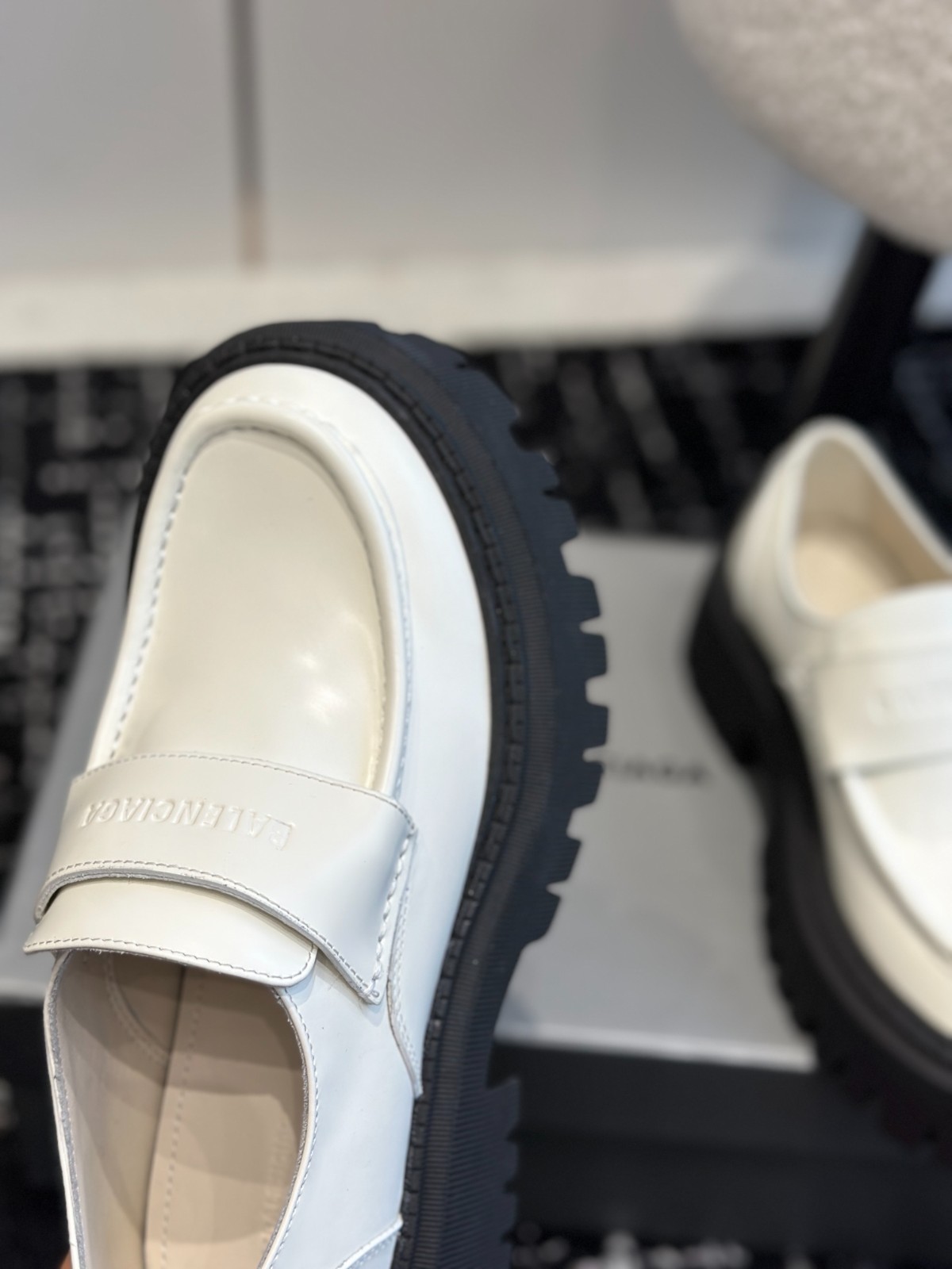 041 36123118 SIZE 35-40