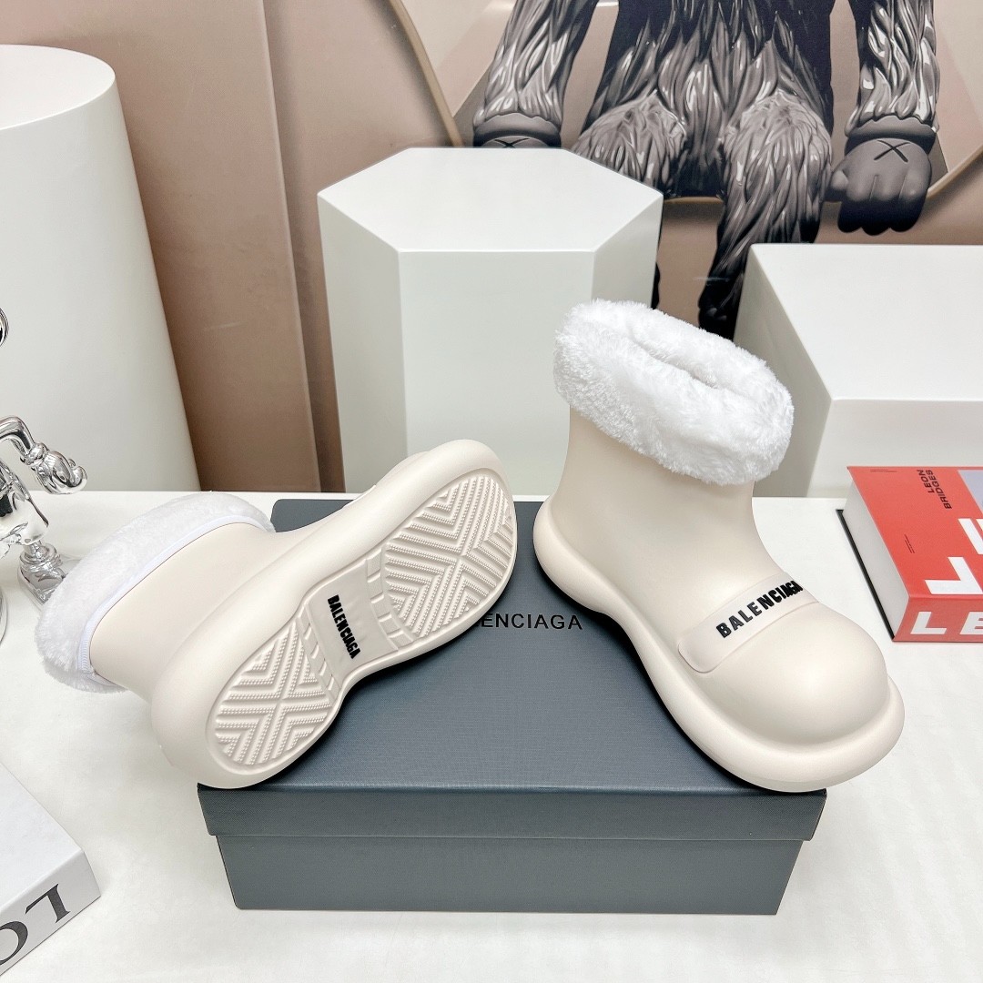 020 22123086 SIZE 35-40