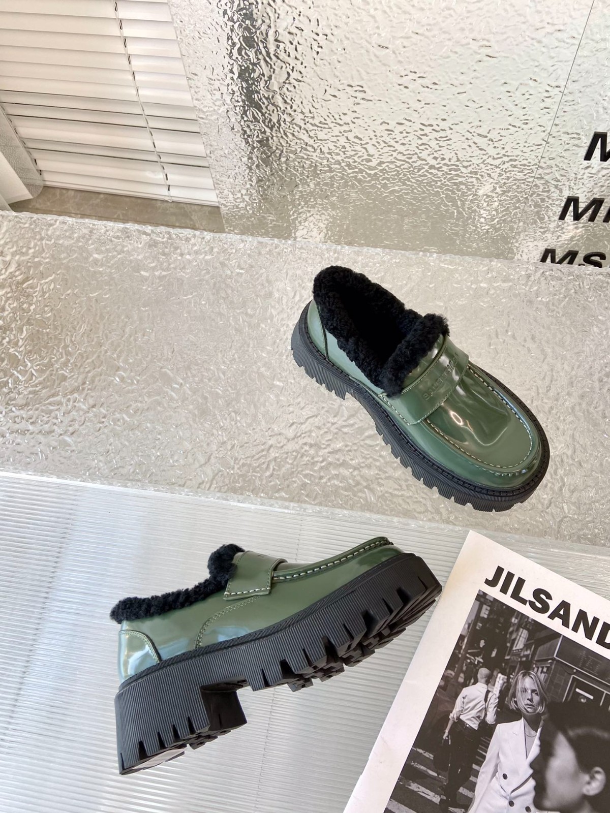 018 37123120 SIZE 35-39