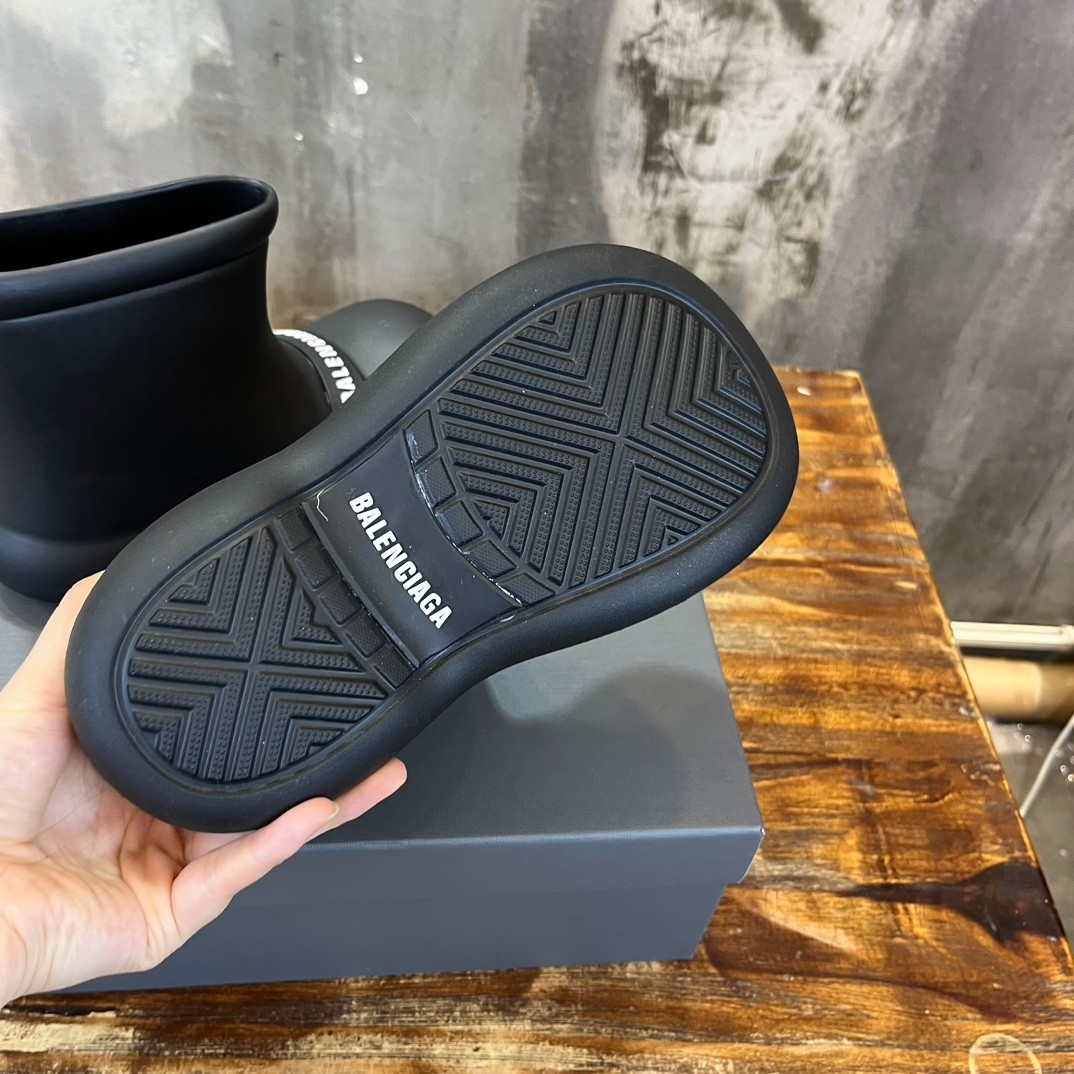 015 23123088 SIZE 35-40