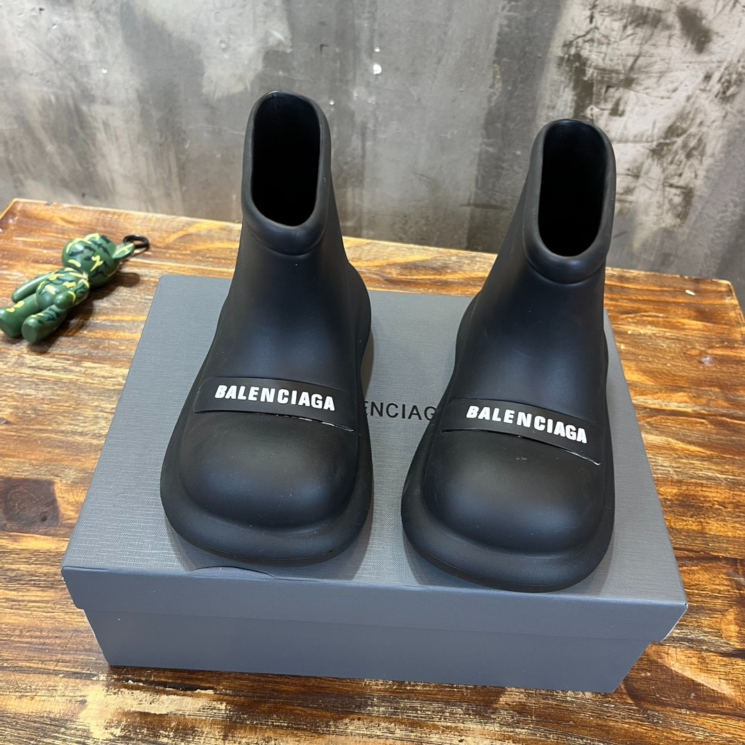 015 23123088 SIZE 35-40