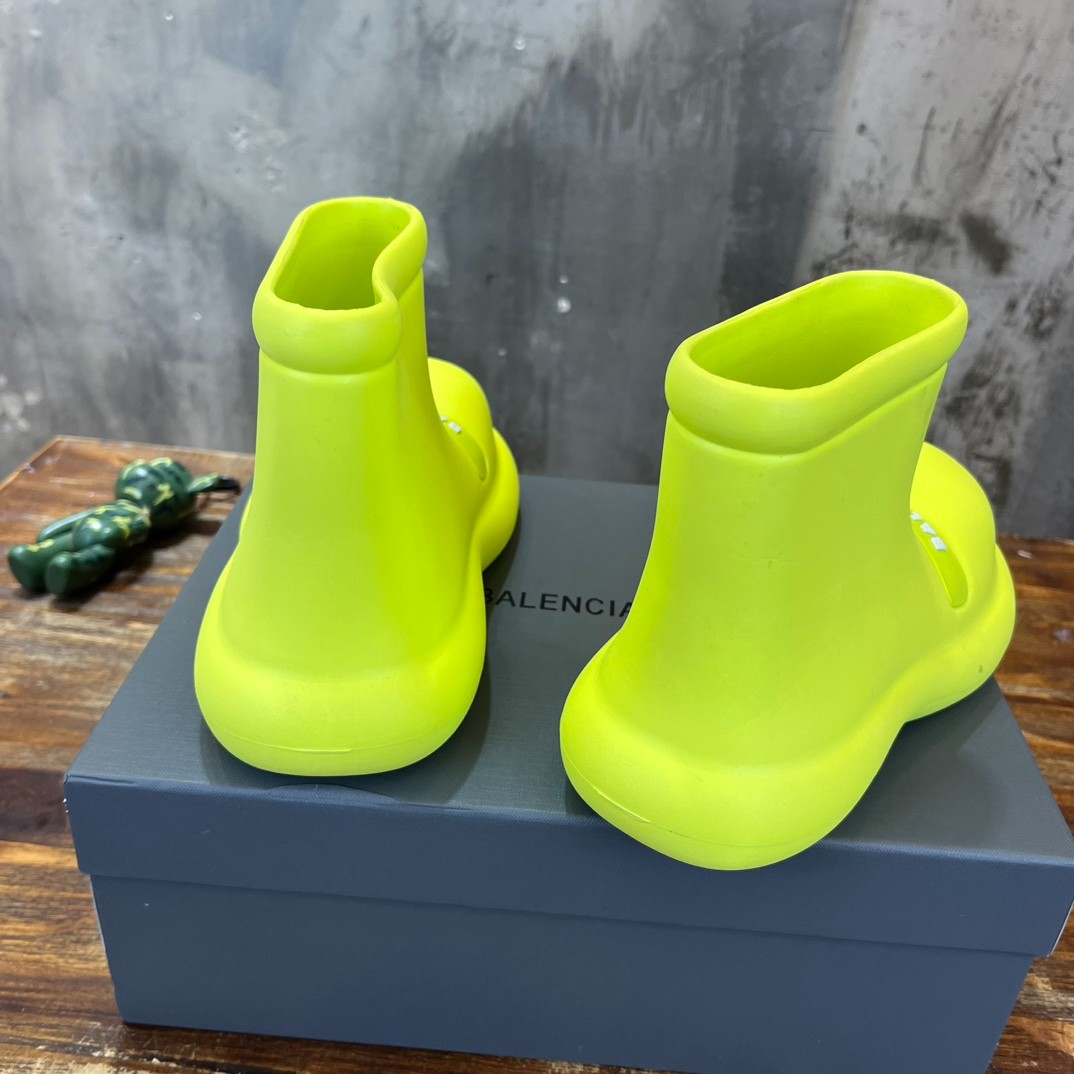 010 23123088 SIZE 35-40