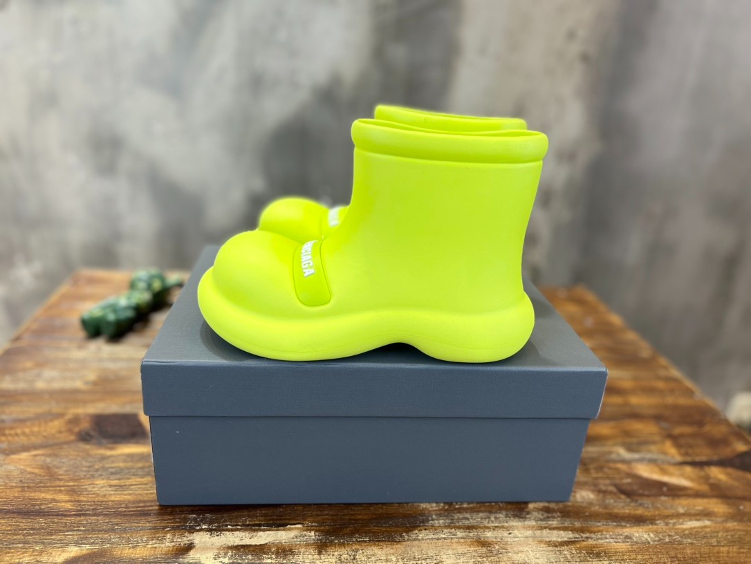 010 23123088 SIZE 35-40