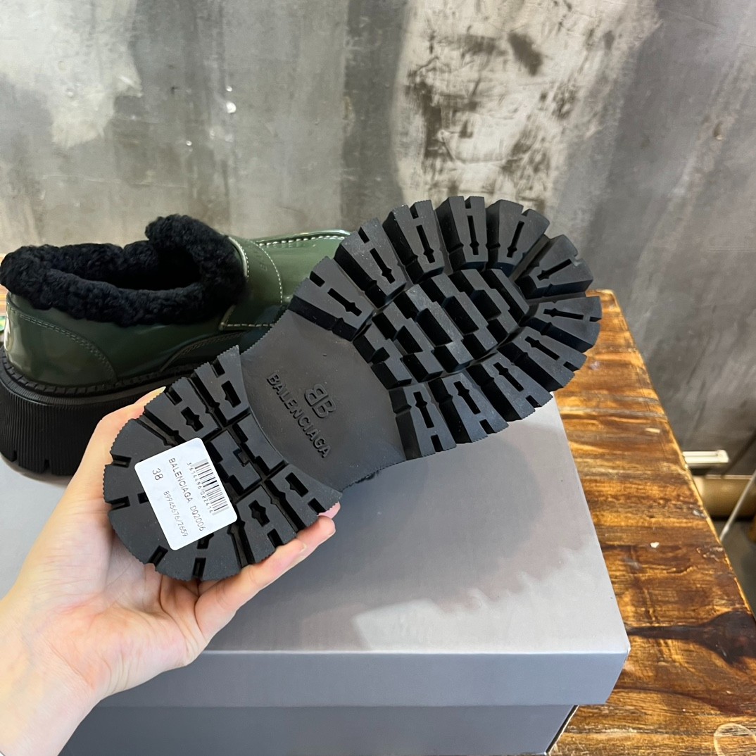 009 37123120 SIZE 35-39