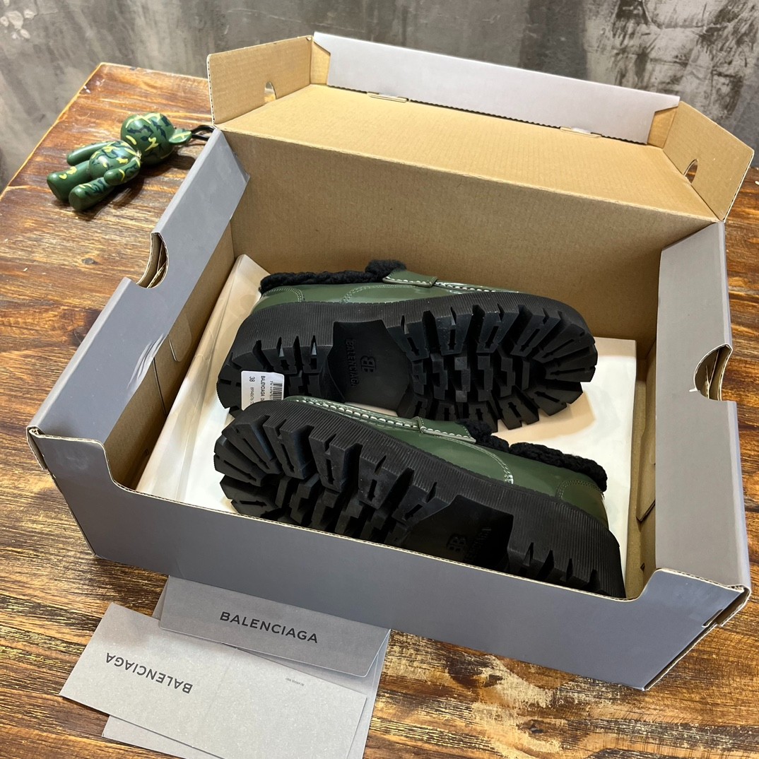 009 37123120 SIZE 35-39