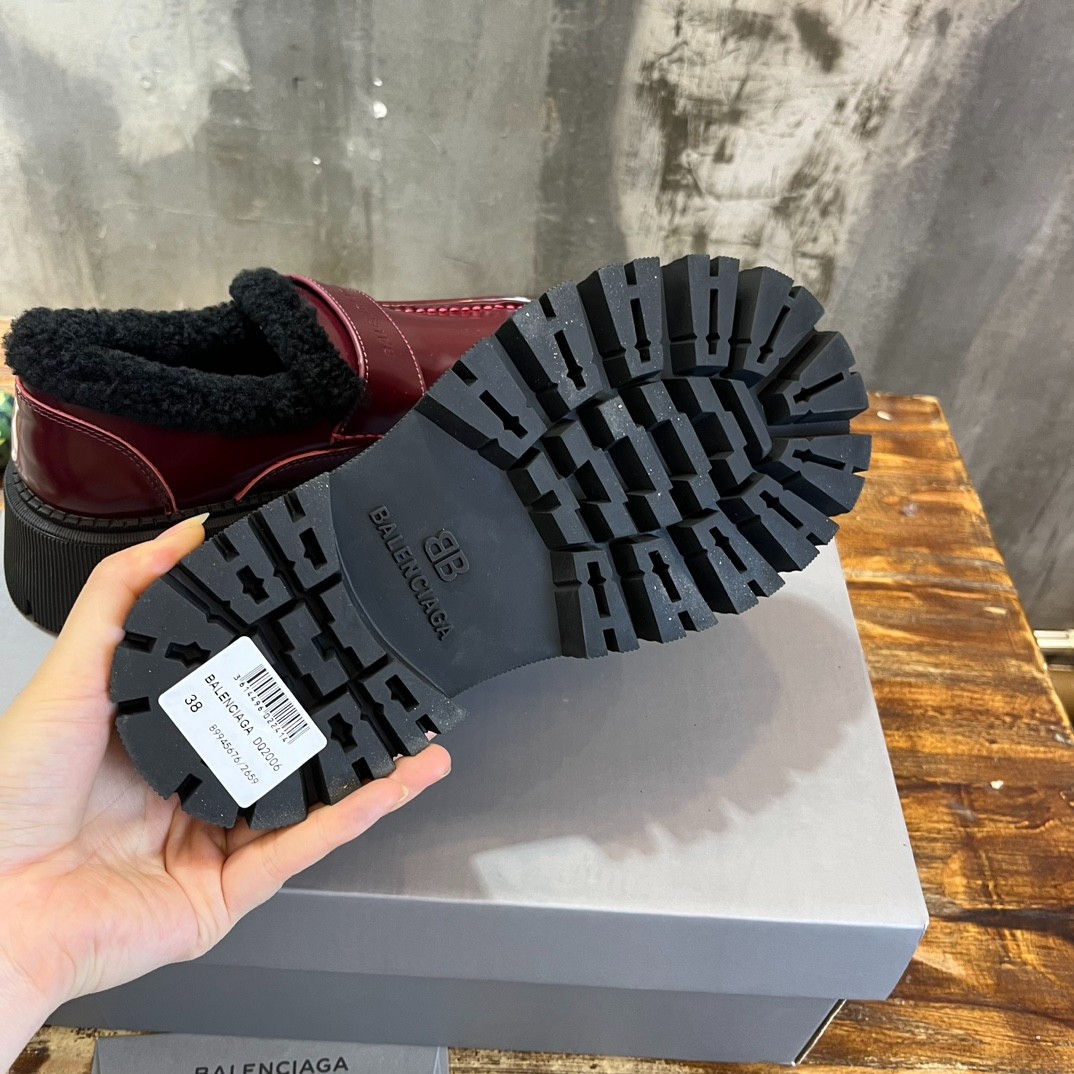 007 37123120 SIZE 35-39