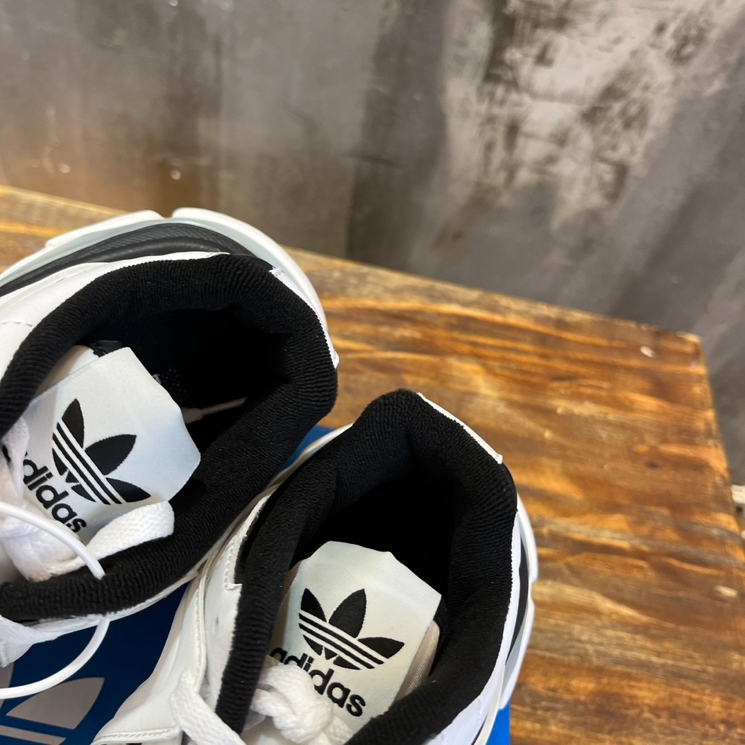 089 52123155 SIZE 35-46