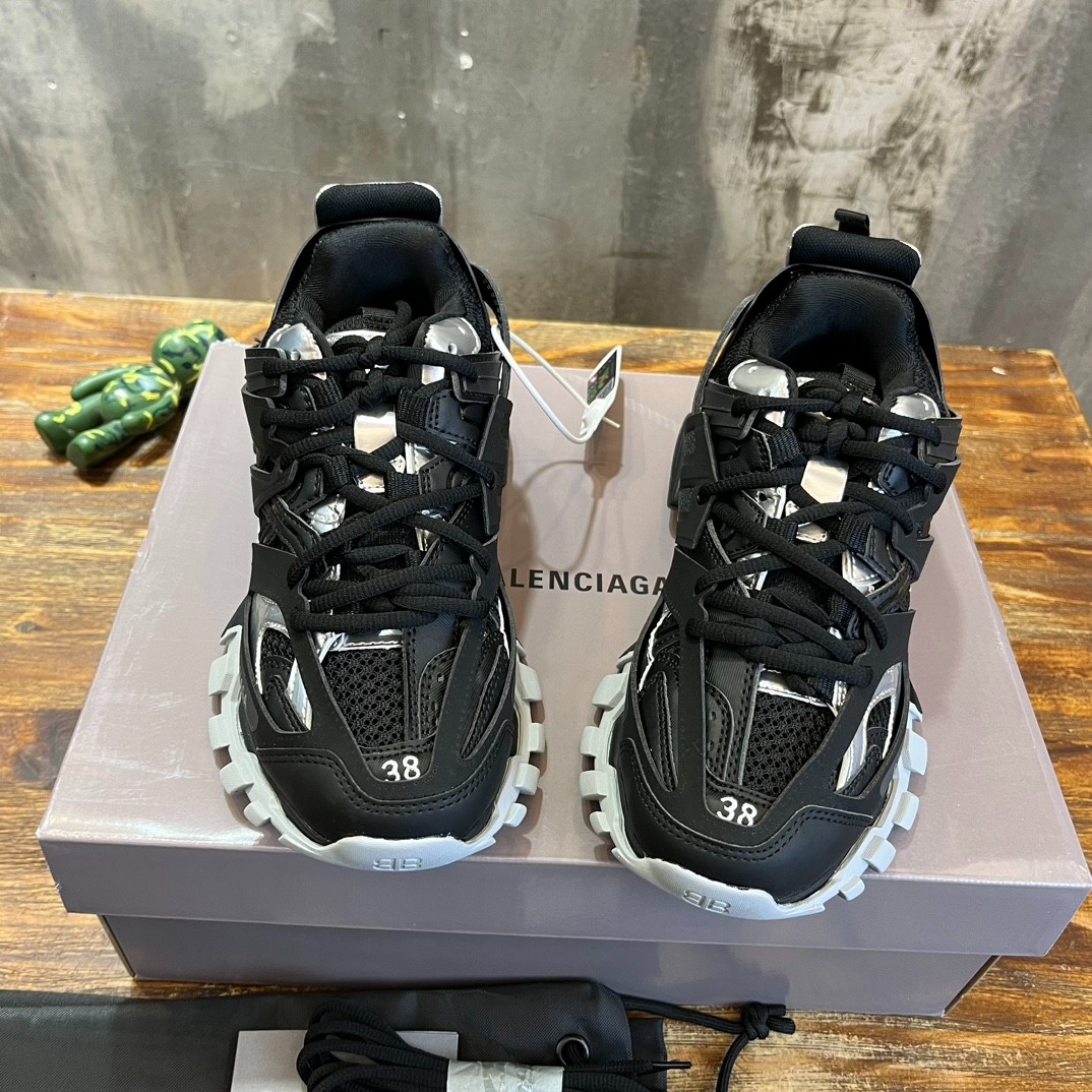 042 52123155 SIZE 35-46