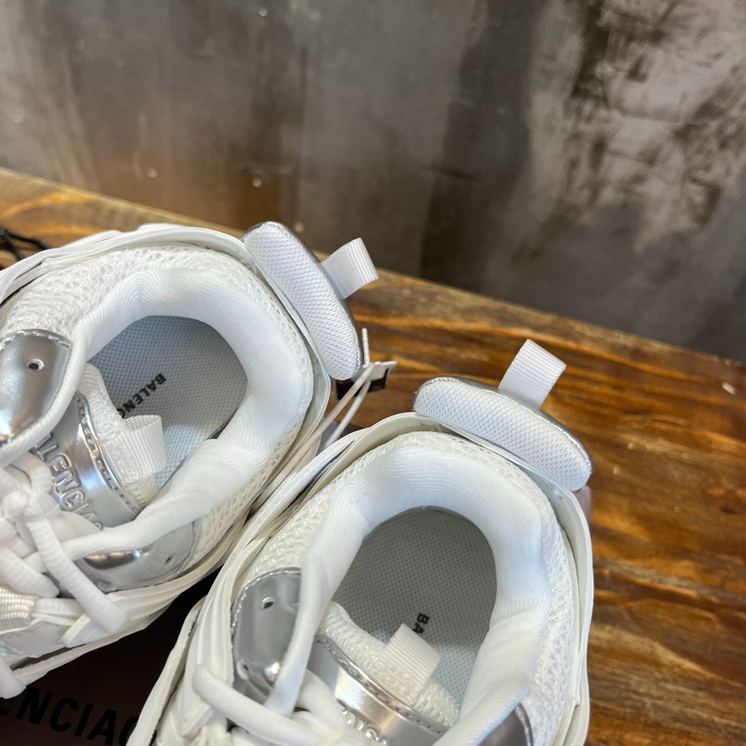041 52123155 SIZE 35-46