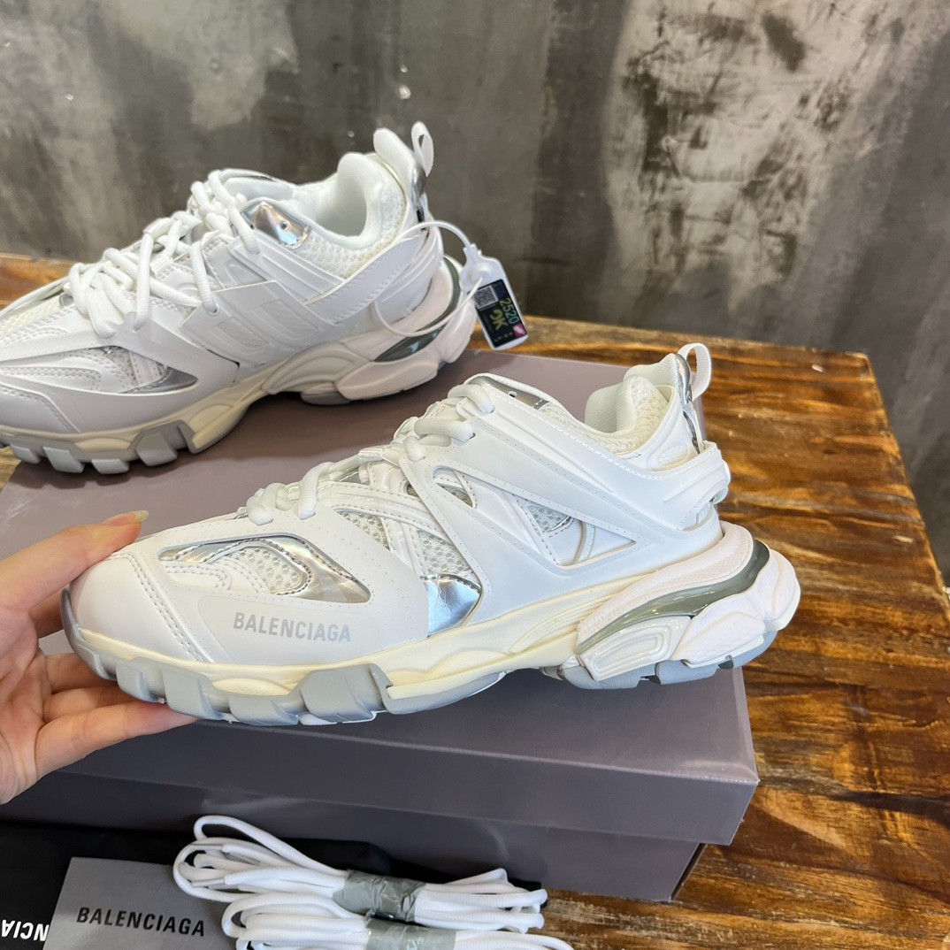 041 52123155 SIZE 35-46