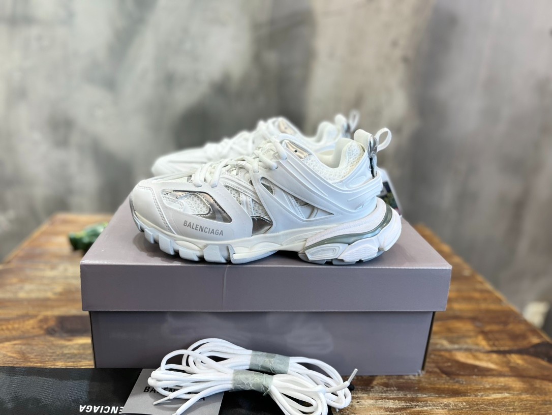041 52123155 SIZE 35-46