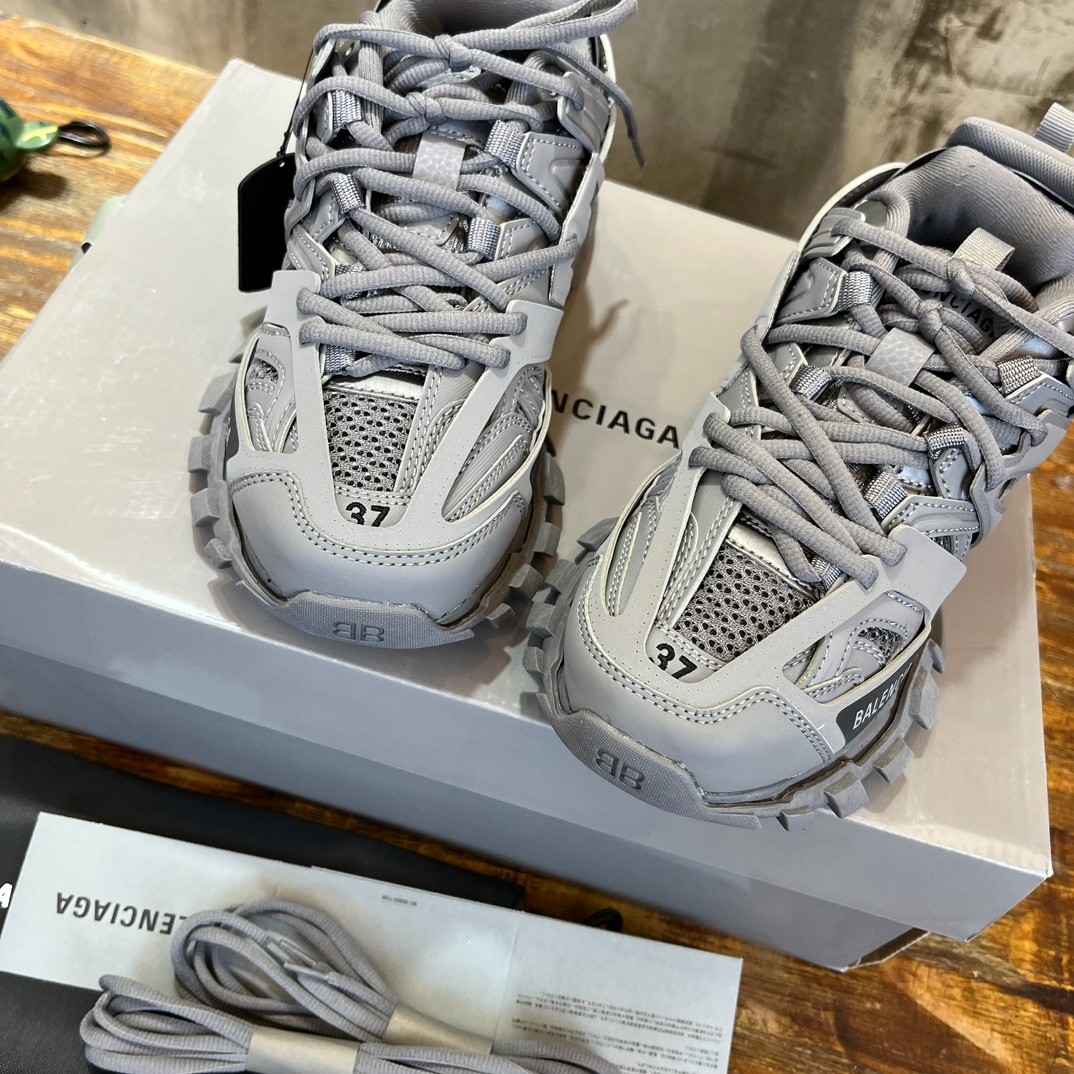 033 52123155 SIZE 35-46