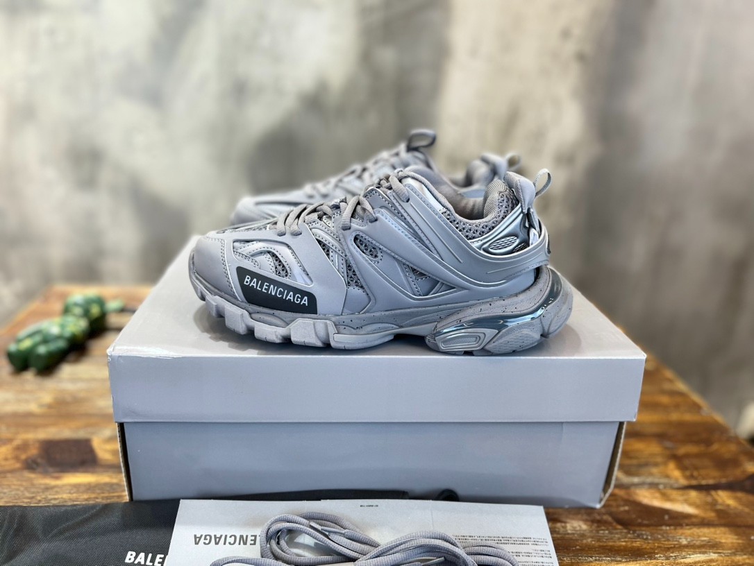033 52123155 SIZE 35-46