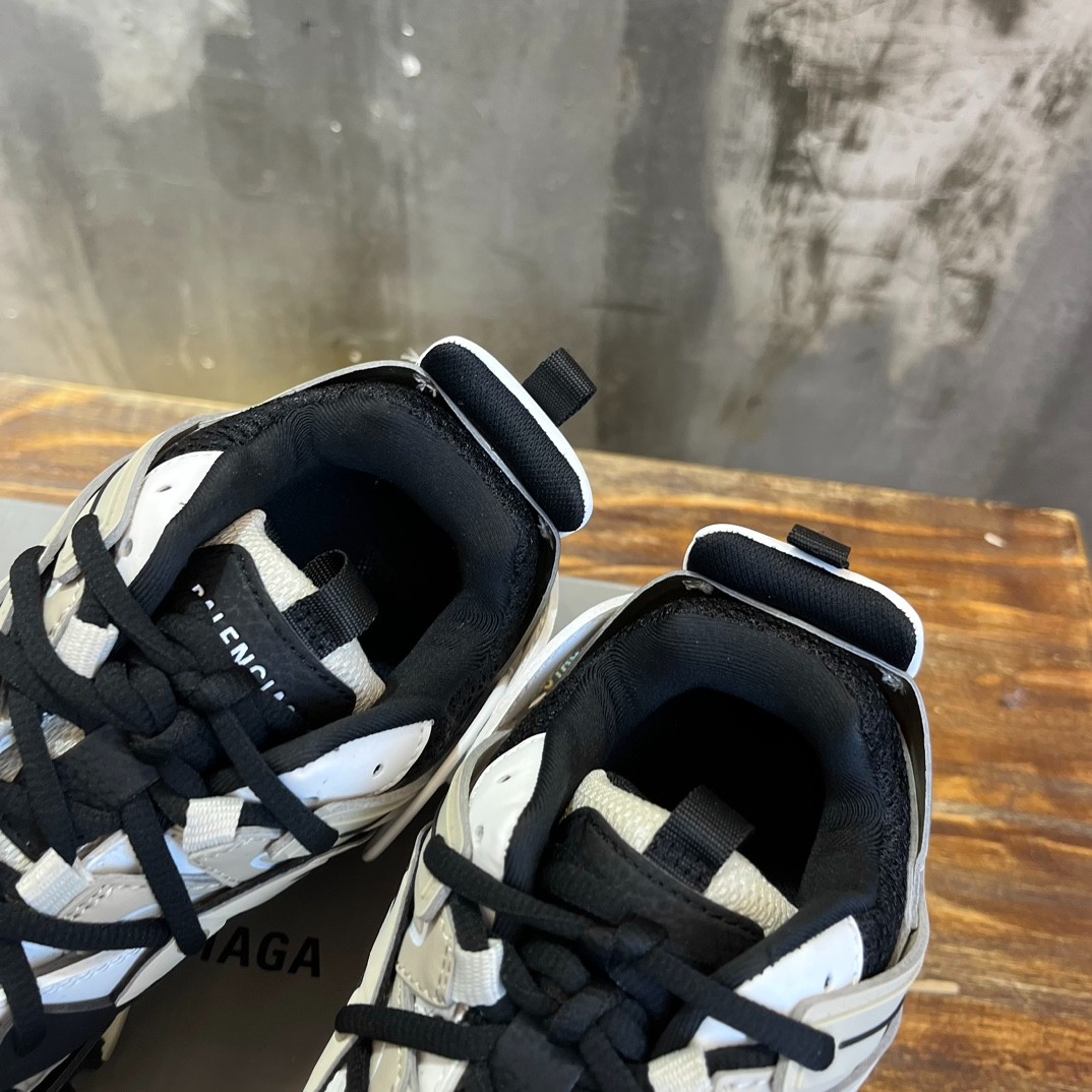 031 52123155 SIZE 35-46