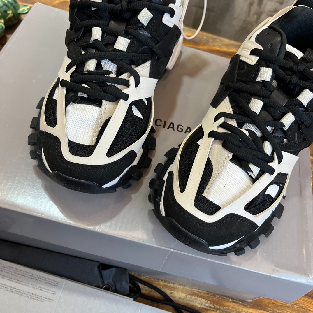 003 52123155 SIZE 35-46