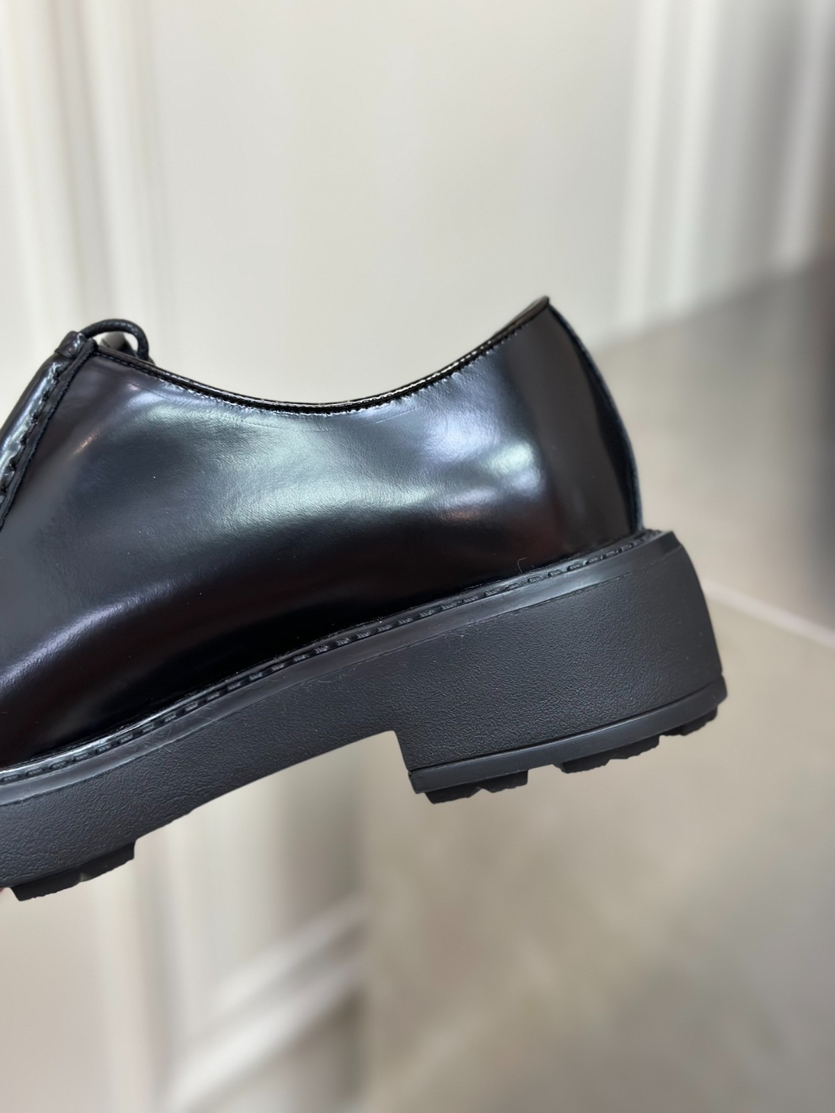 001 SIZE 39-46
