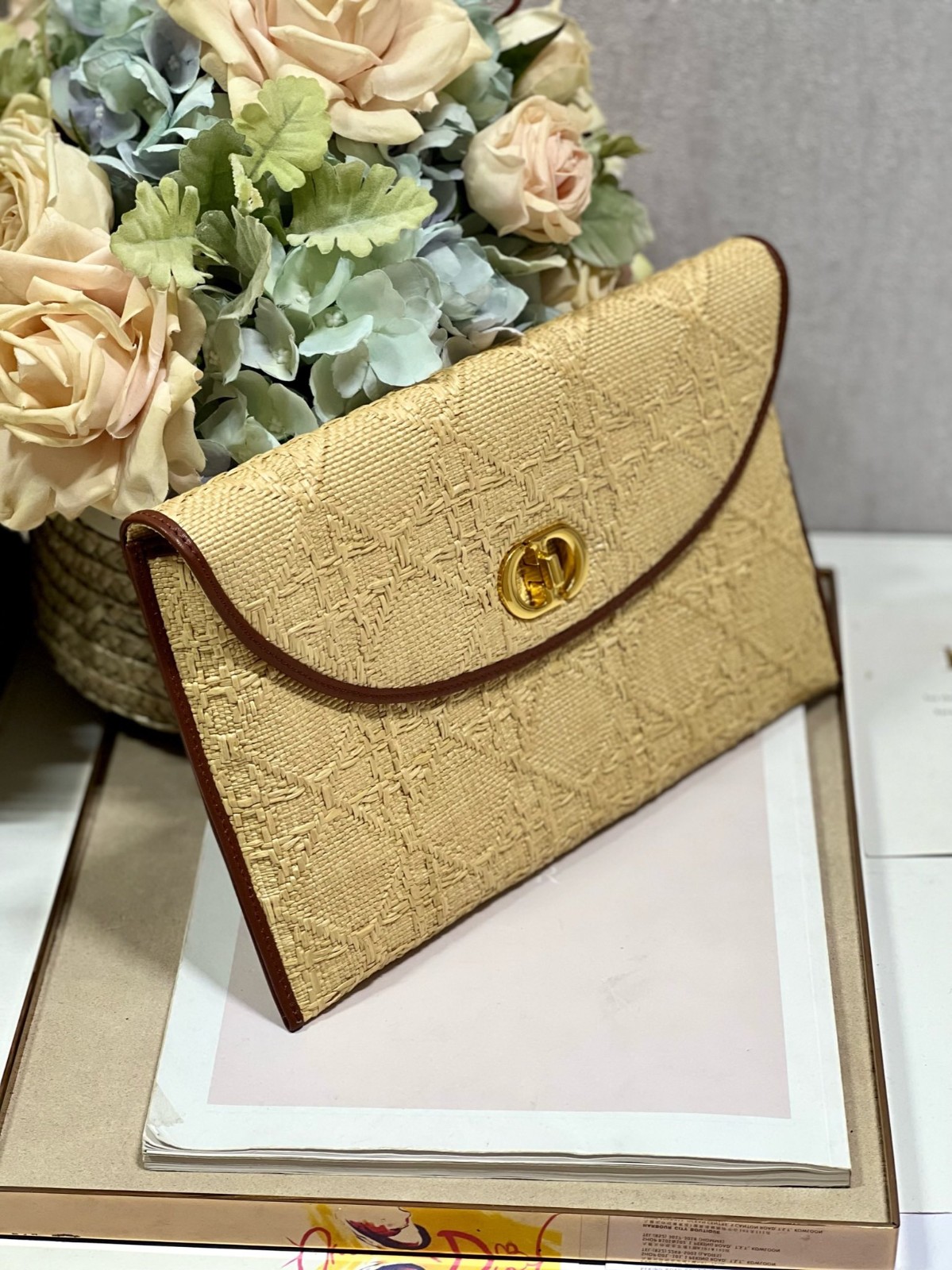 001 50123150 (30×18×2cm)