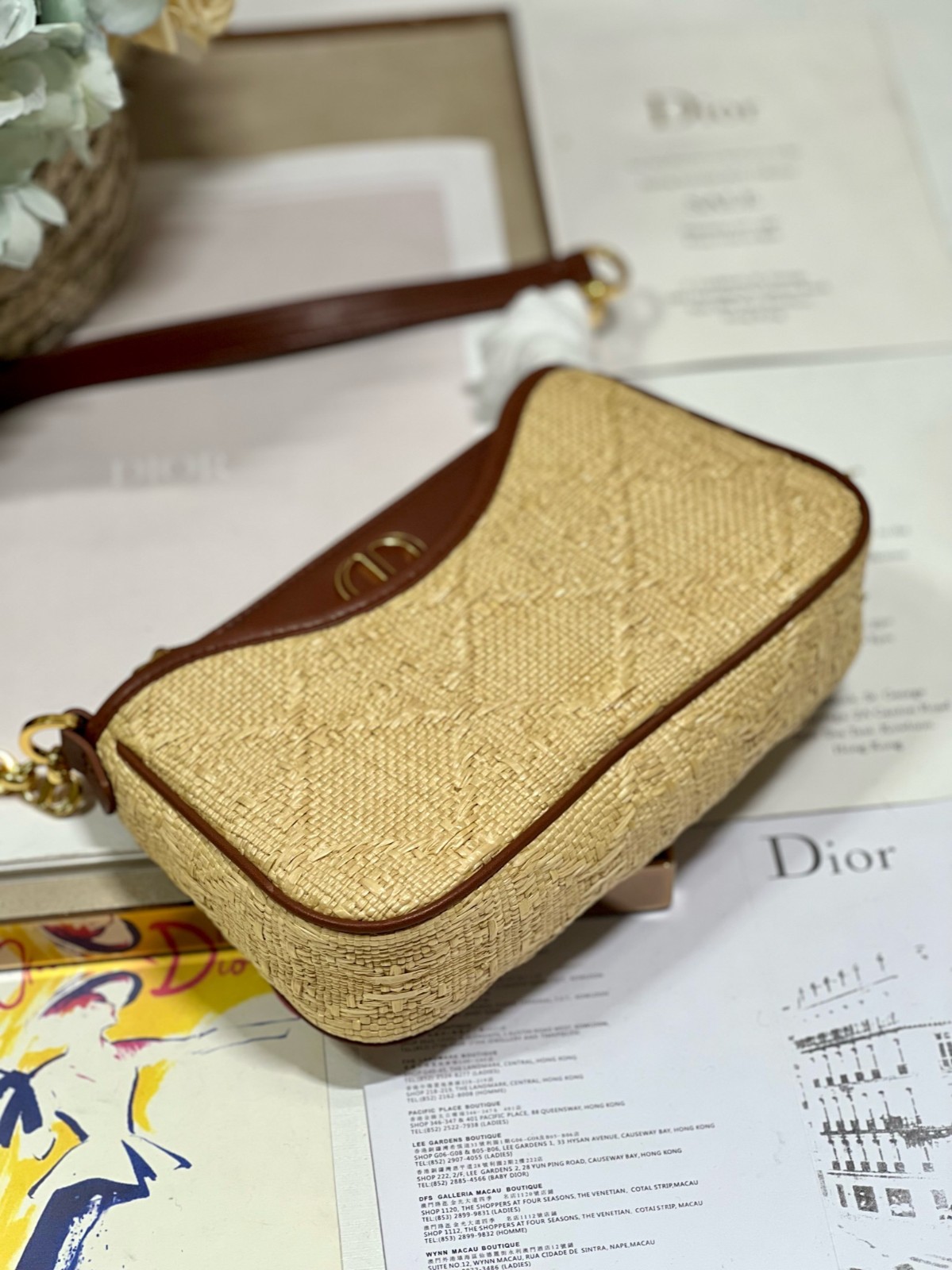 119 62123178 (21×13×5cm)