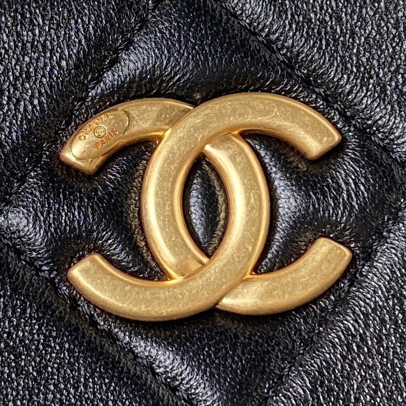 046 （24×36×6cm）