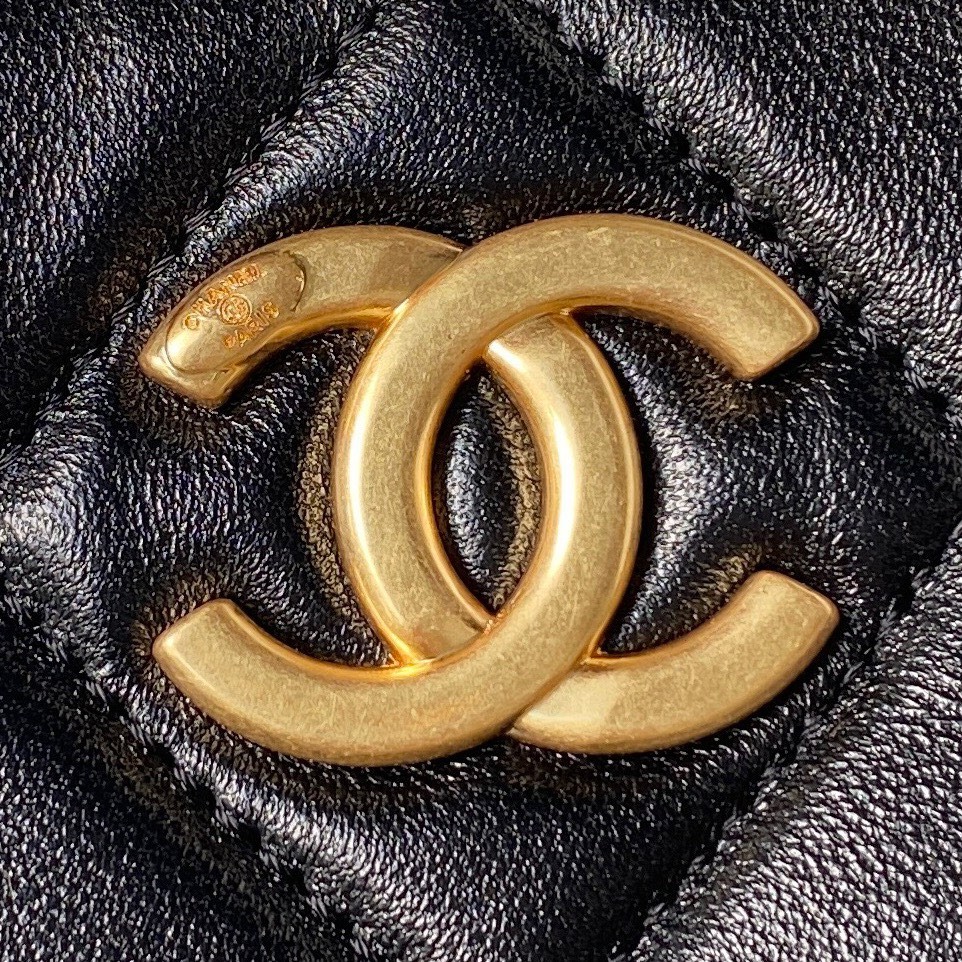101 (23×23×6cm）