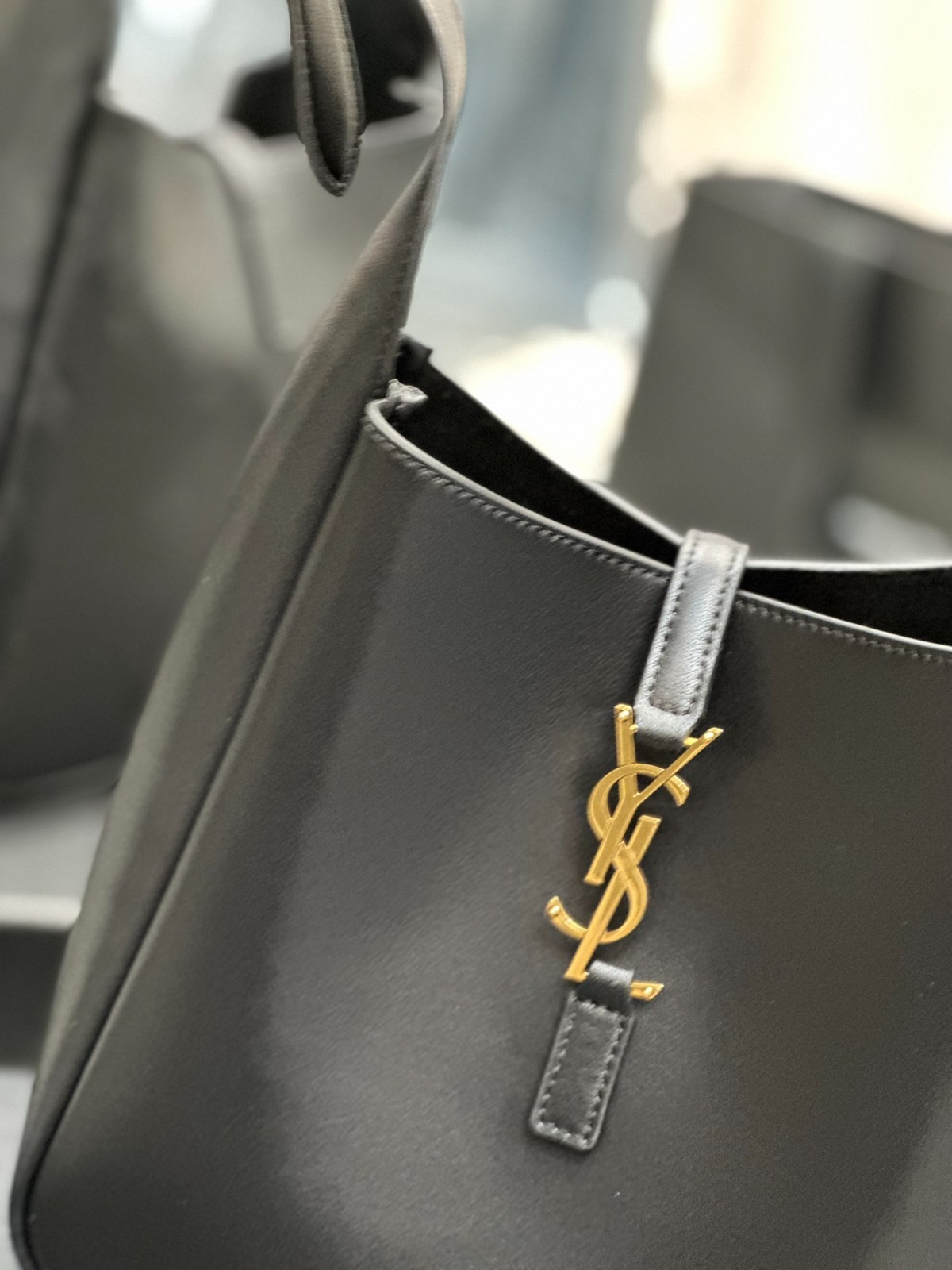 084 122#204-YSL-Bags-2023SS