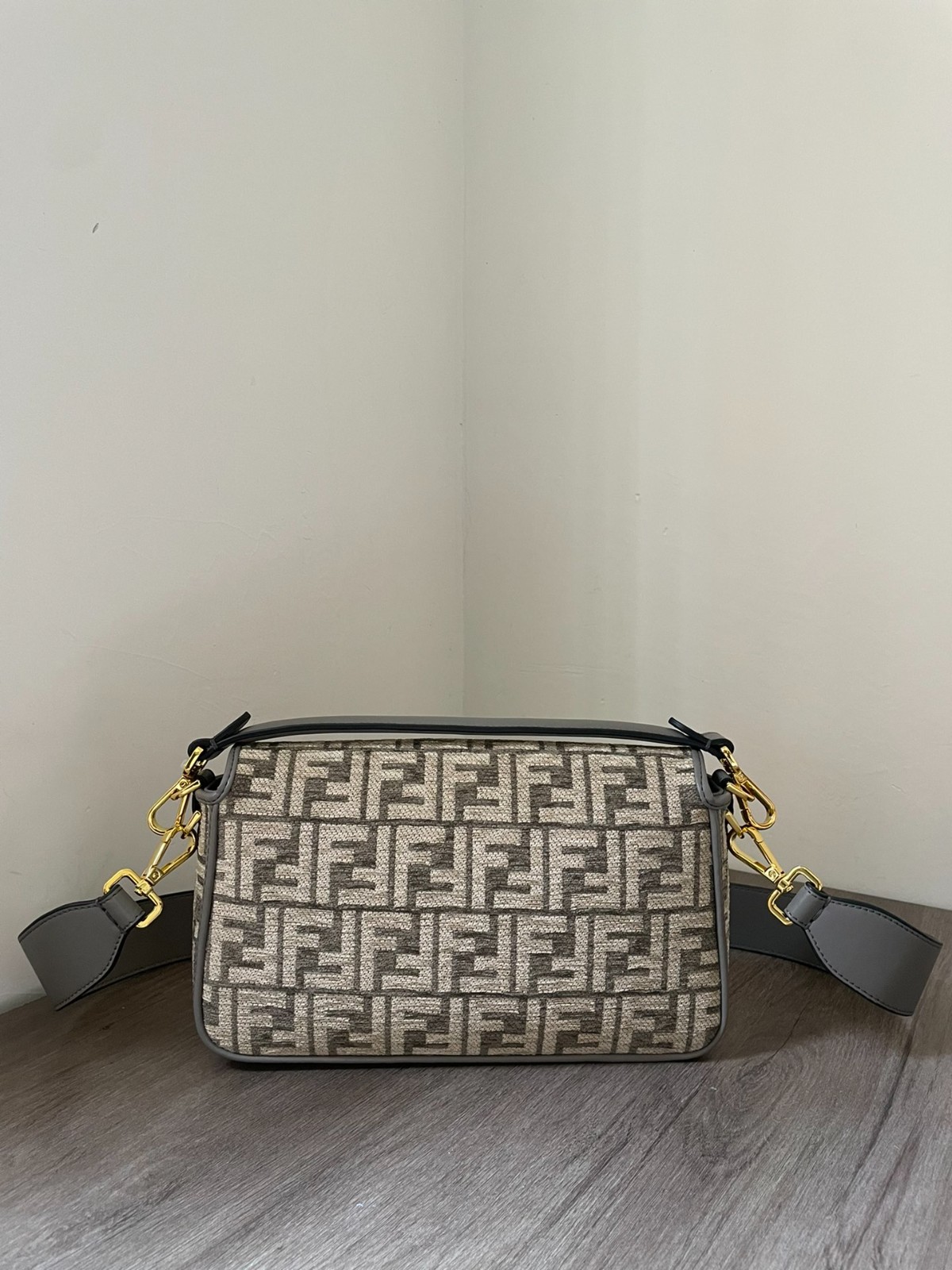 107 58123169 (26x13x6cm)