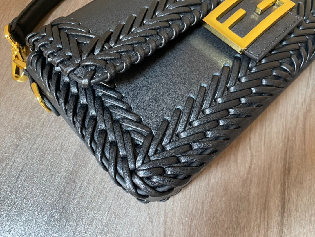 073 60123173 (27×15×6cm)