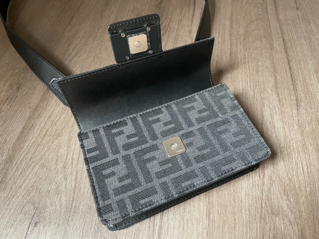 072 54123160 （16x11x2.5cm）