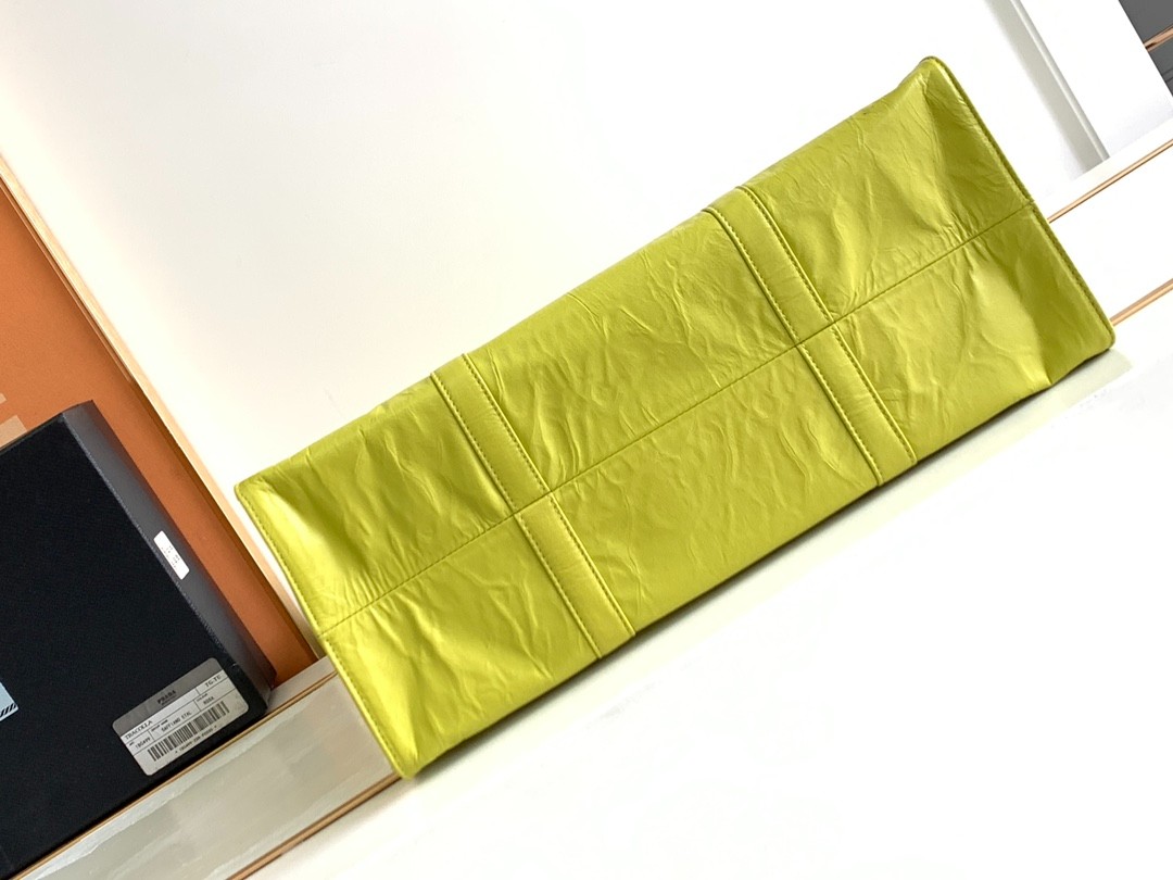 066 92123248 (36x39x13cm) 80123220 (30x30x8.5cm)