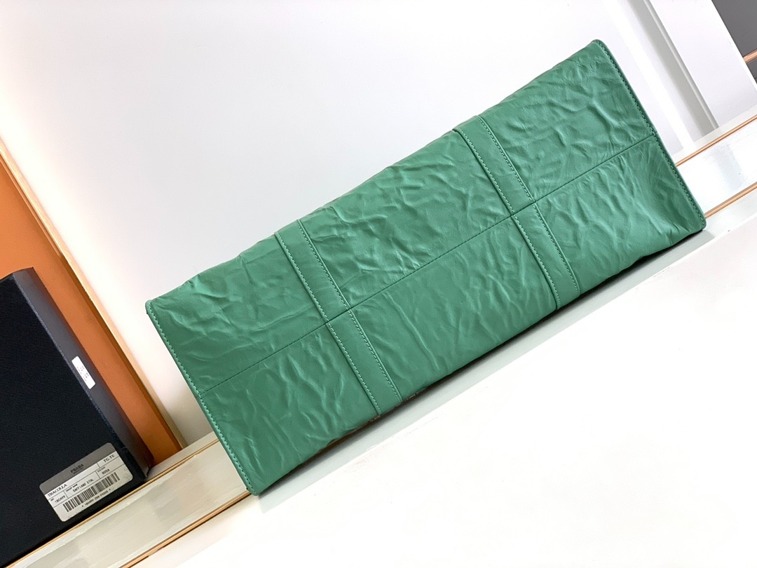 064 92123248 (36x39x13cm) 80123220 (30x30x8.5cm)
