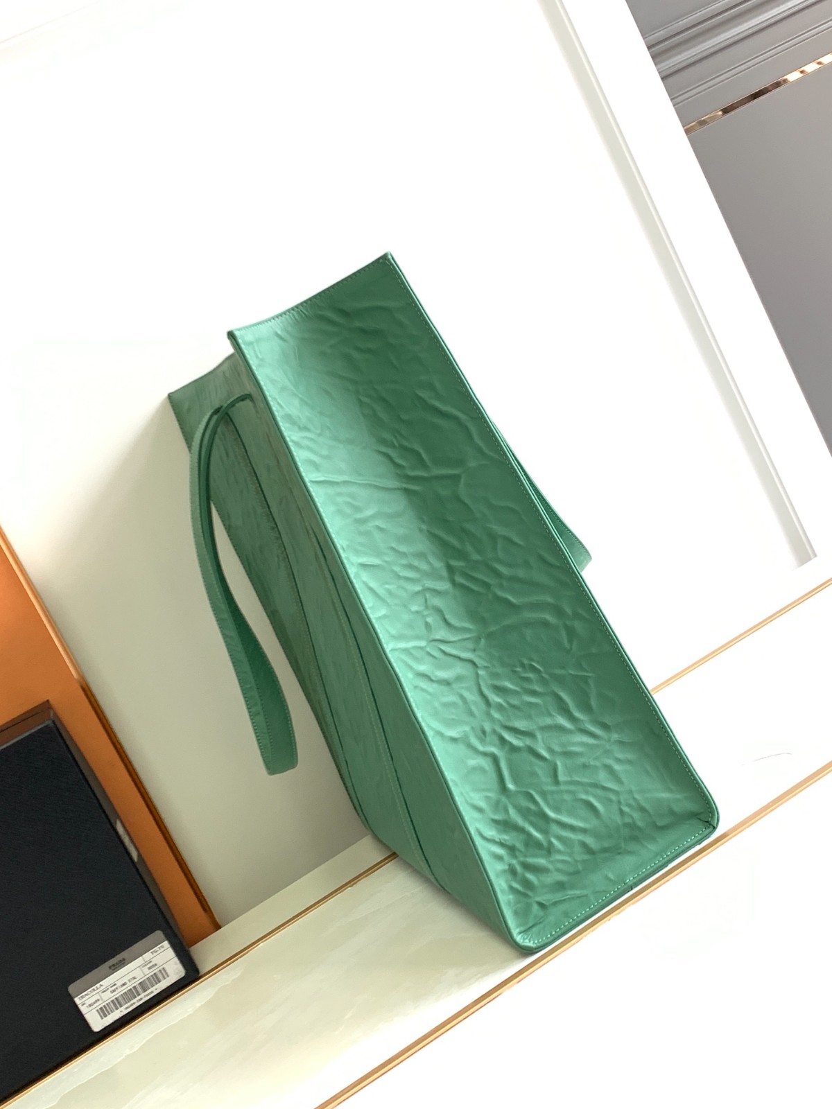 064 92123248 (36x39x13cm) 80123220 (30x30x8.5cm)
