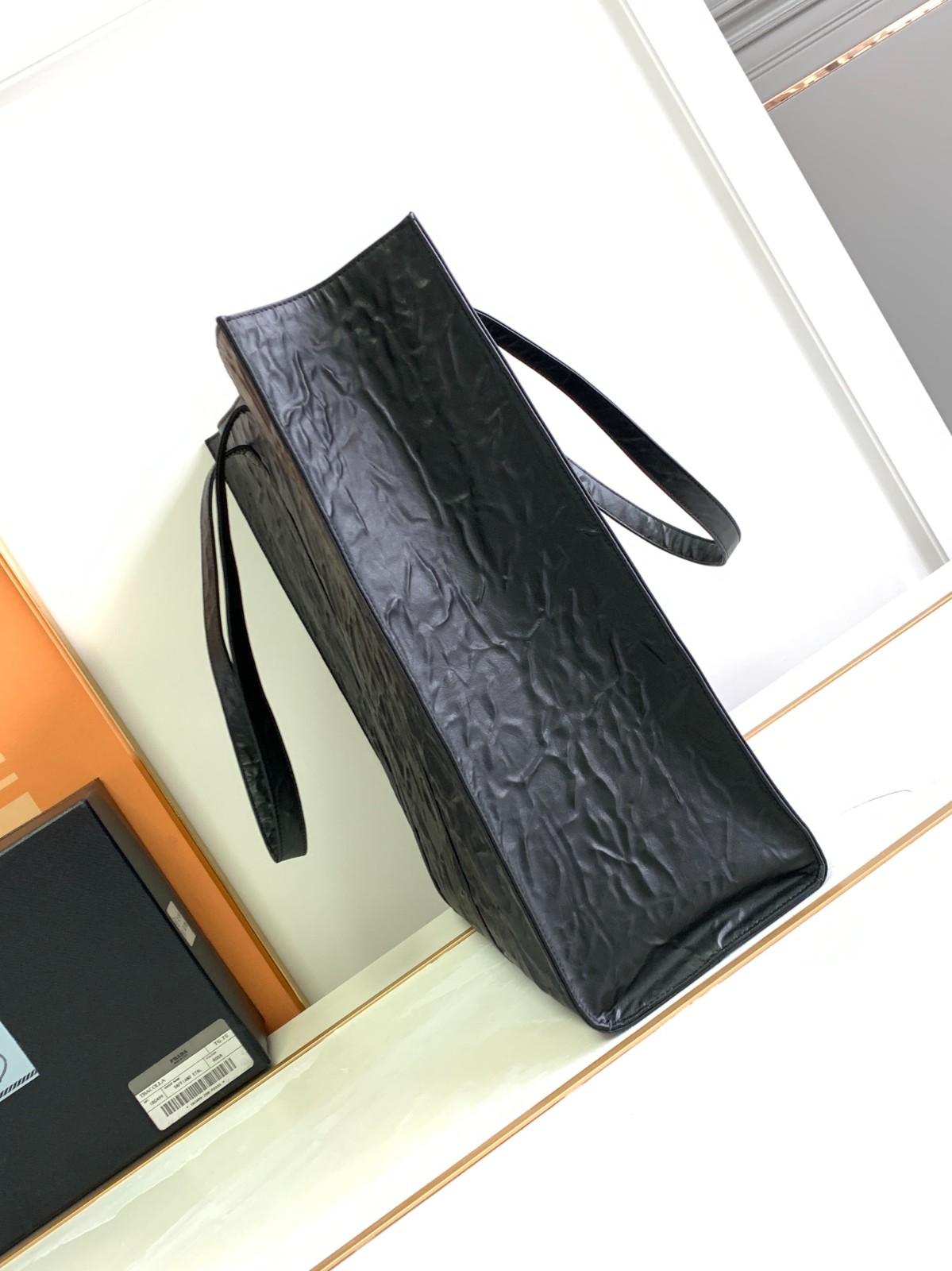 063 92123248 (36x39x13cm) 80123220 (30x30x8.5cm)