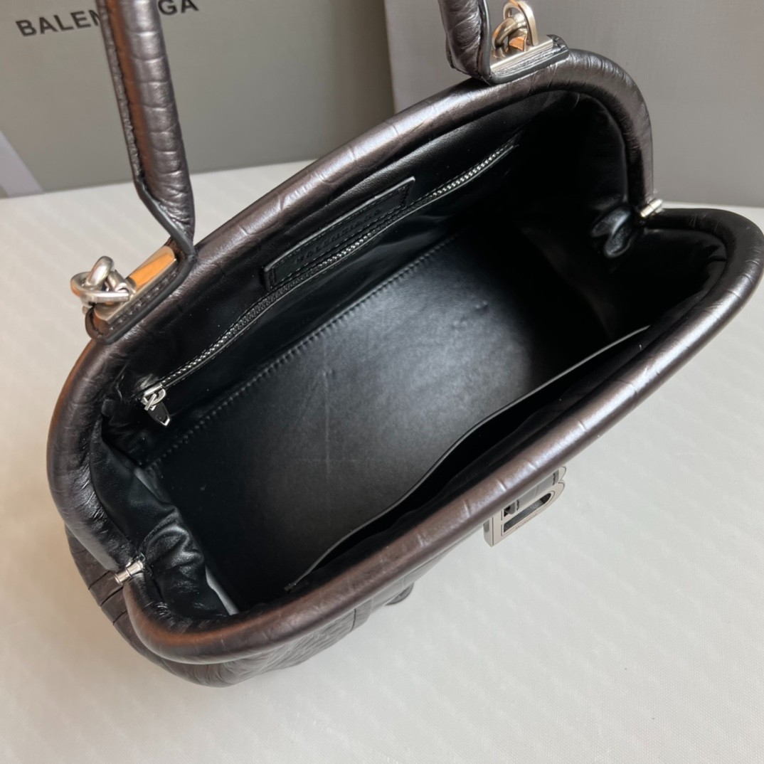 40 110#306-Balenciaga-Bags-2023SS