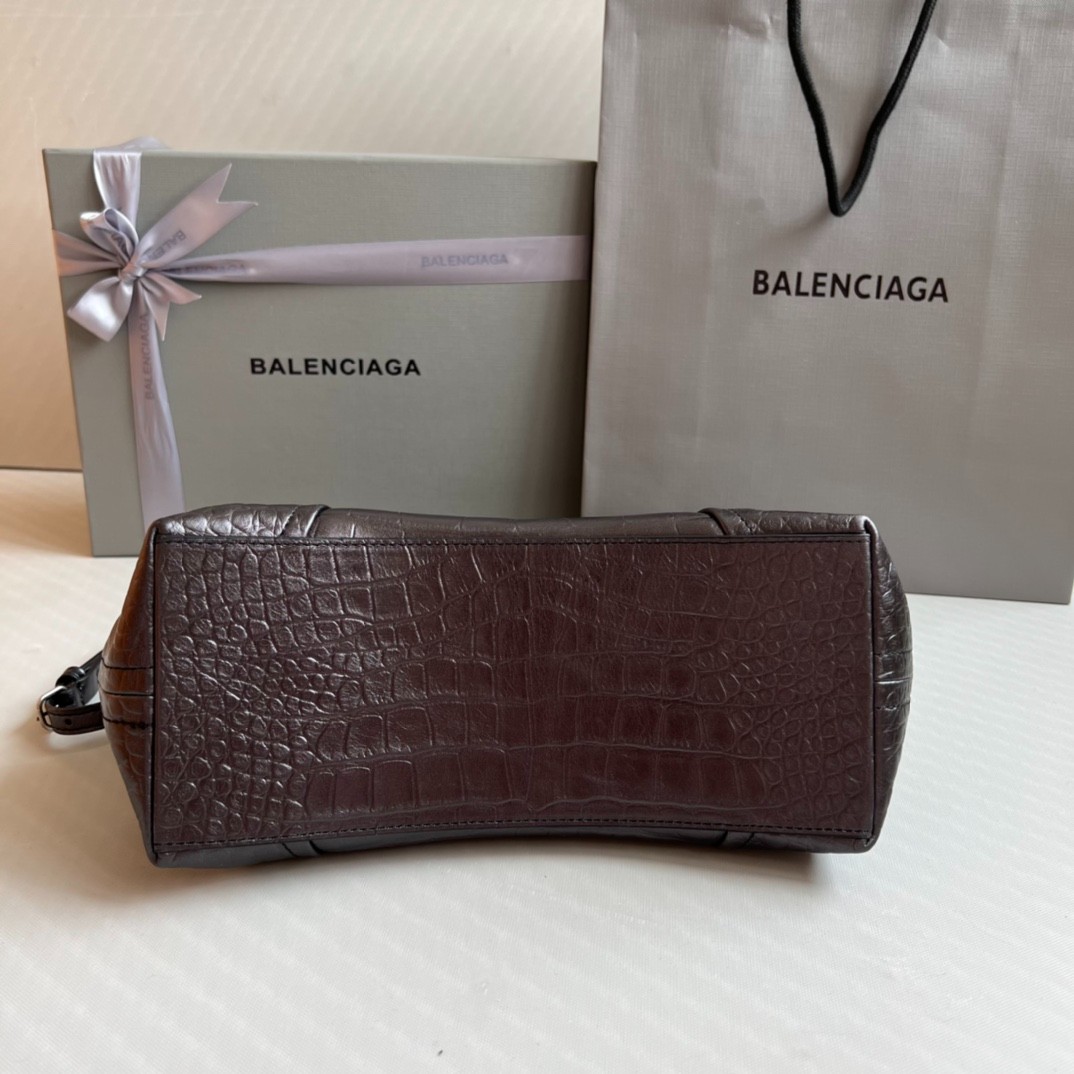 40 110#306-Balenciaga-Bags-2023SS