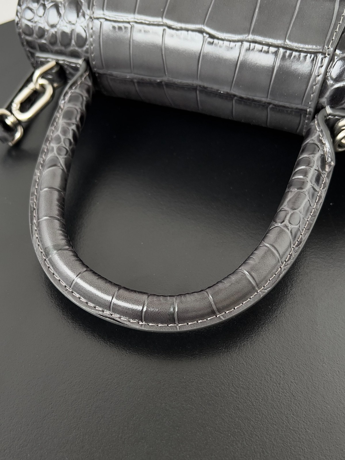 35 105#306-Balenciaga-Bags-2023SS