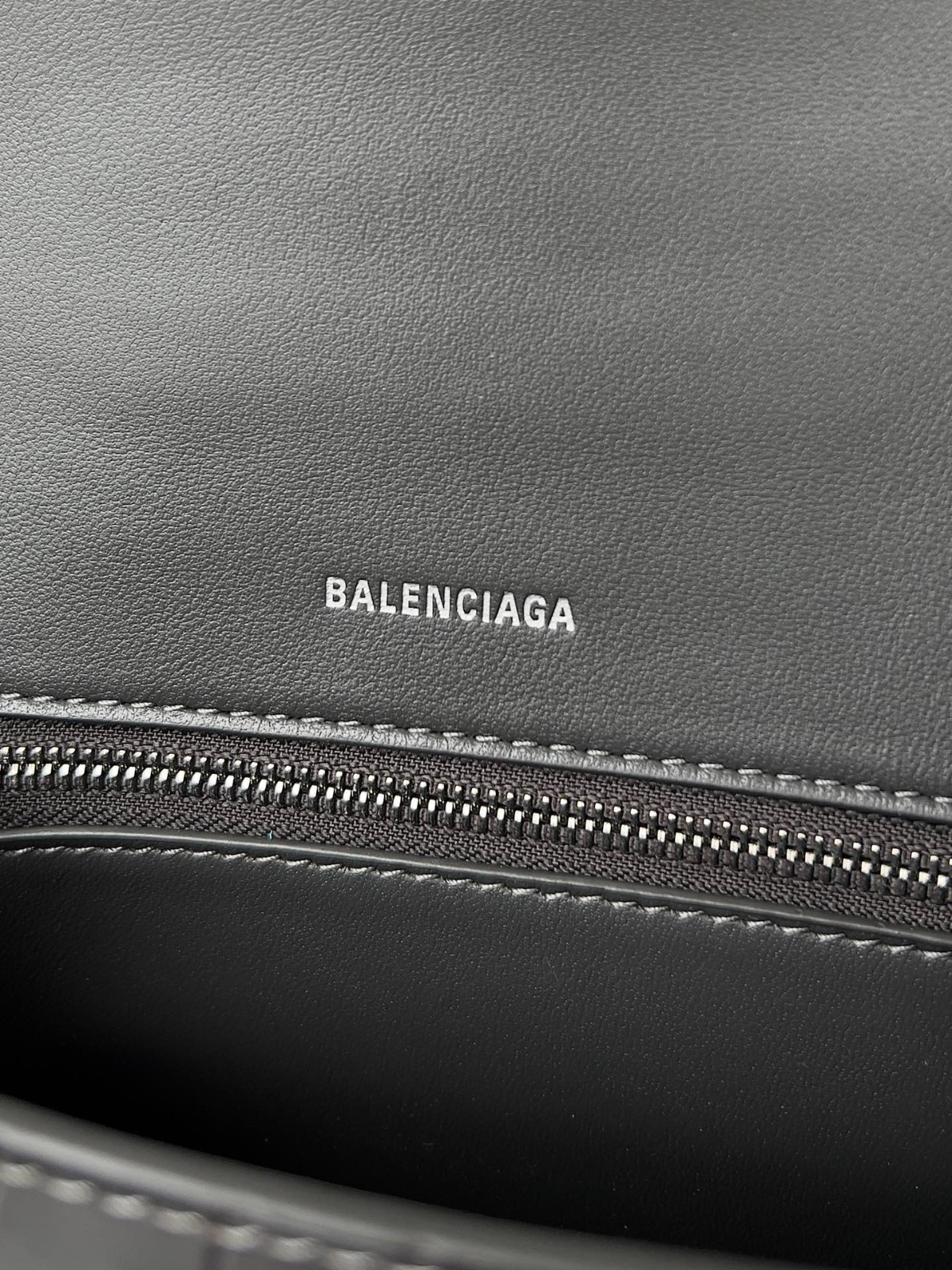 35 105#306-Balenciaga-Bags-2023SS