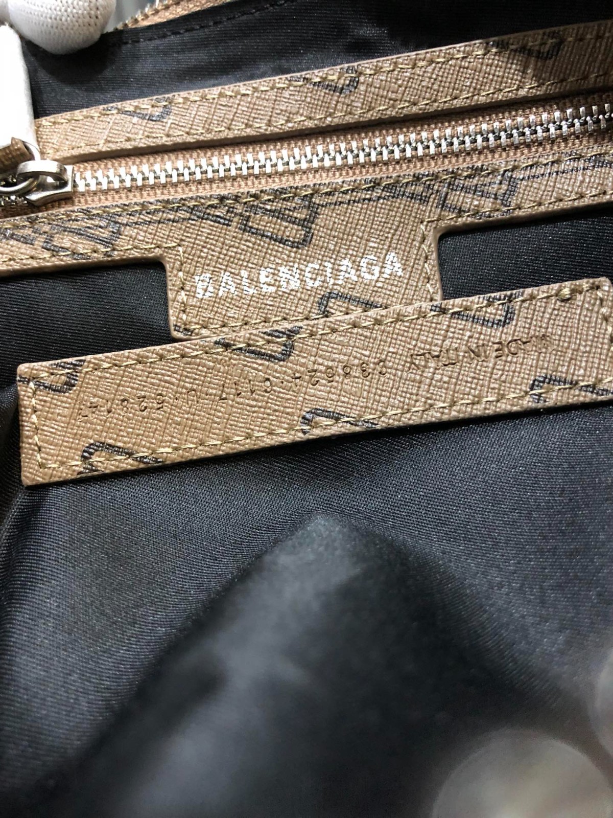 117 067#306-Balenciaga-Bags-2023SS