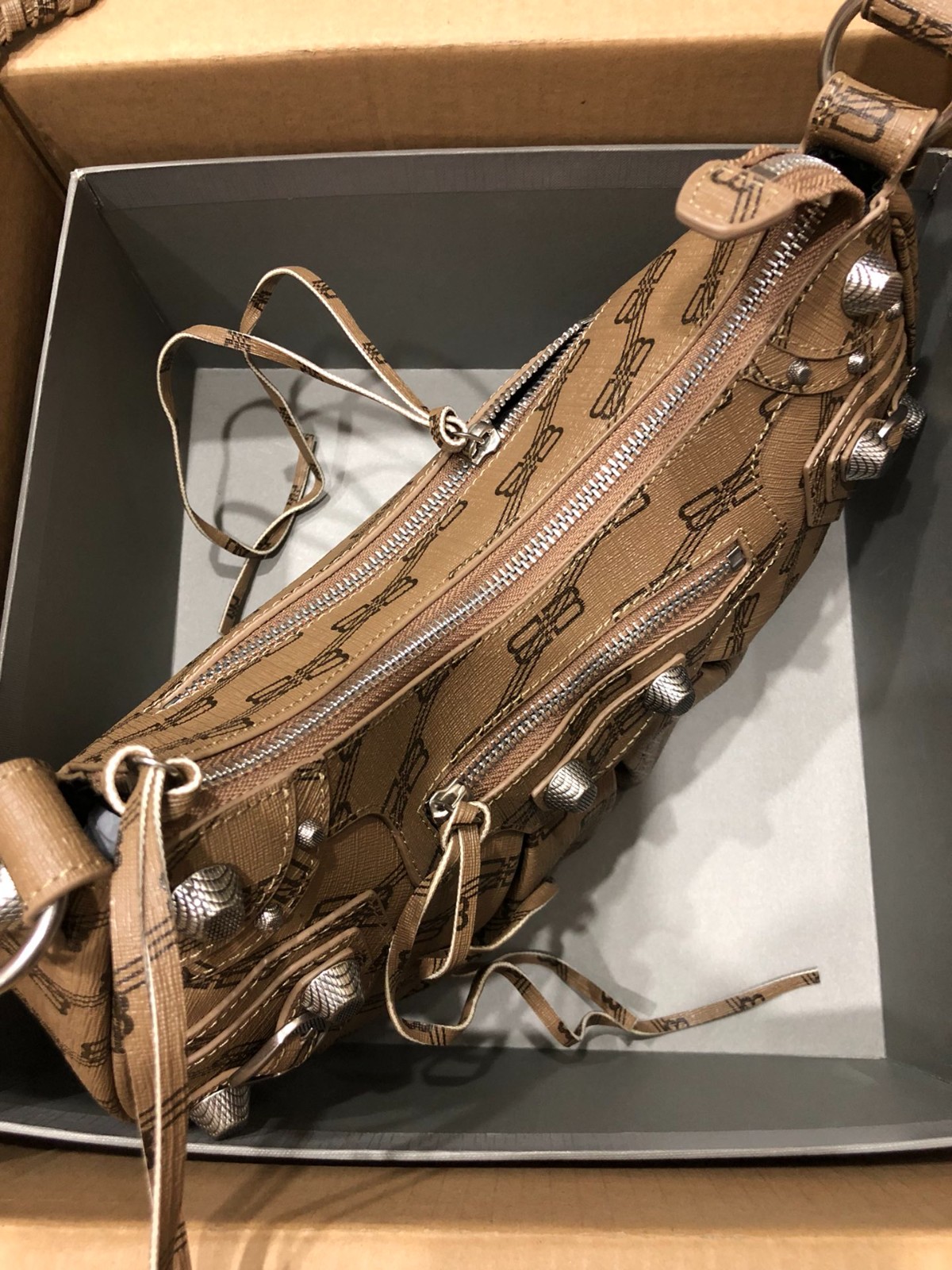 117 067#306-Balenciaga-Bags-2023SS