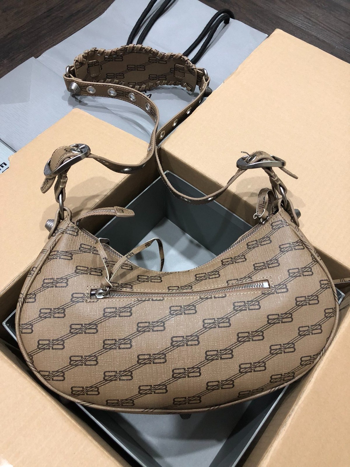 117 067#306-Balenciaga-Bags-2023SS