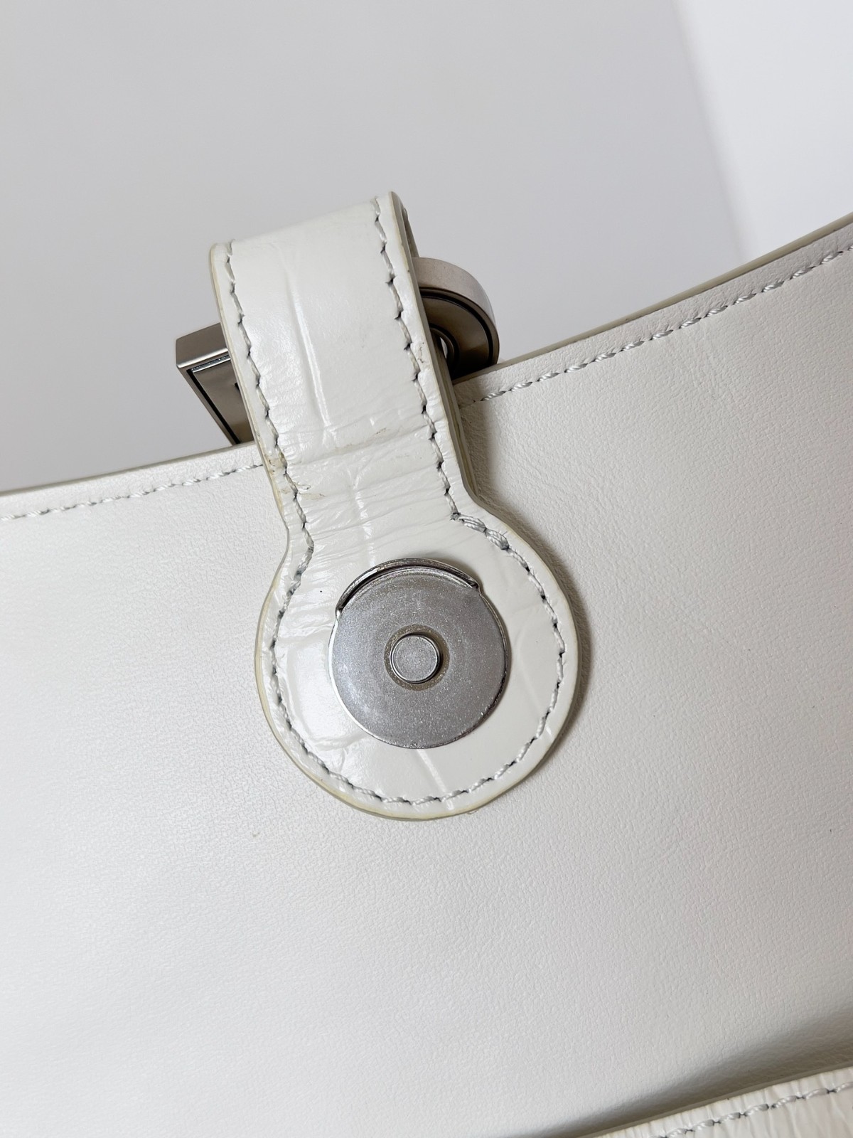 107 057#306-Balenciaga-Bags-2023SS