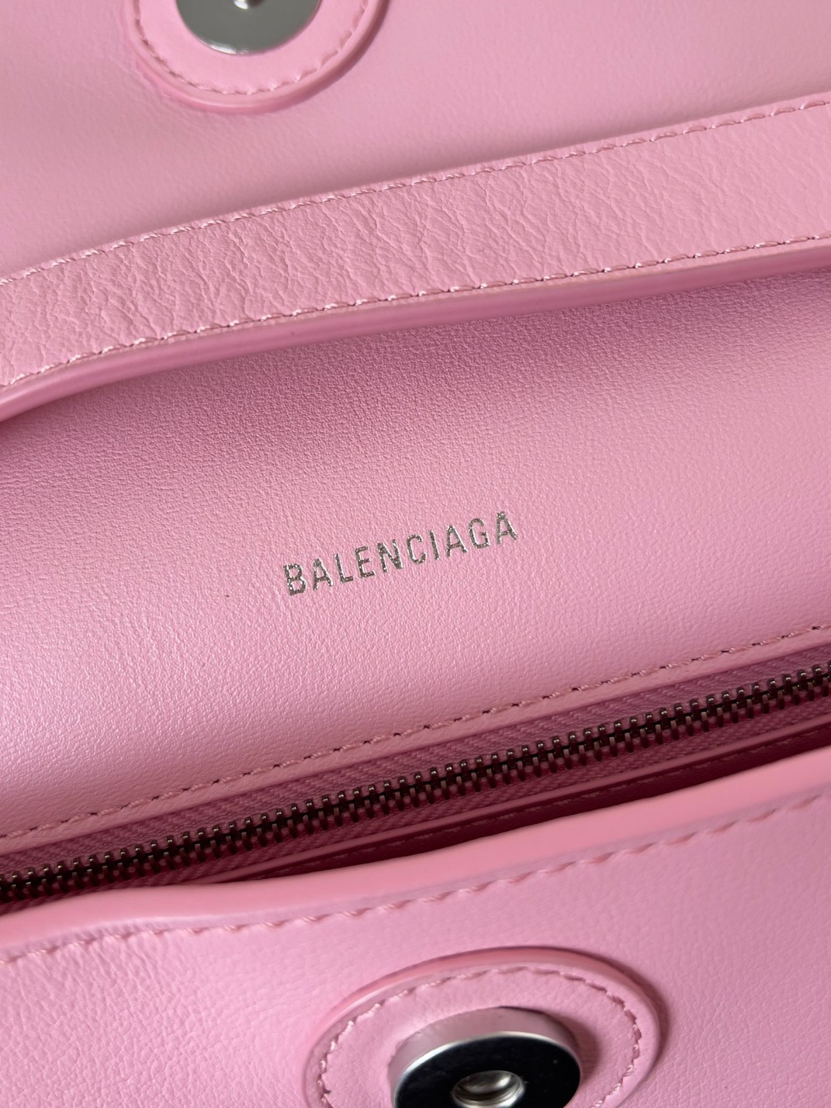 090 040#306-Balenciaga-Bags-2023SS