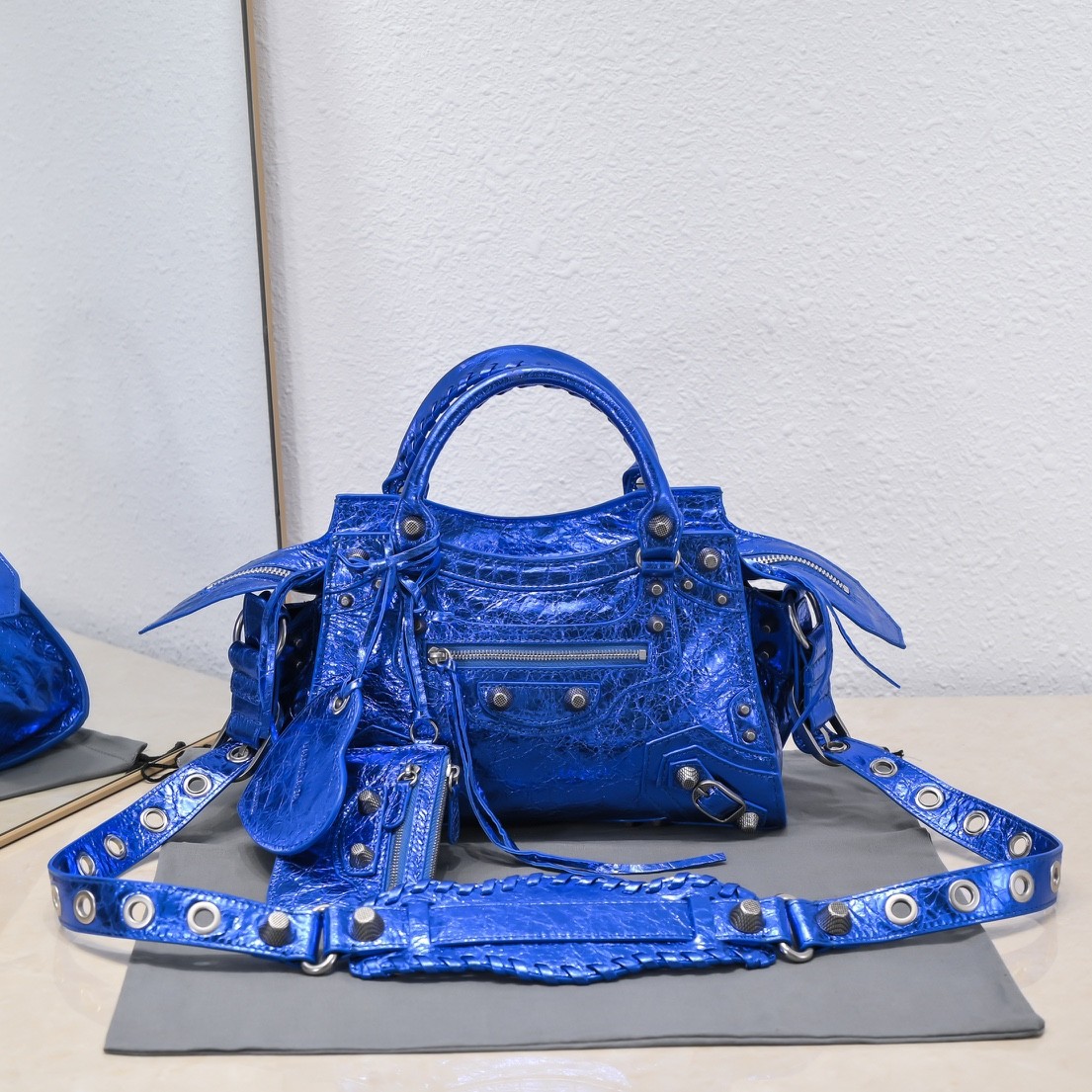 028 028#306-Balenciaga-Bags-02-2023SS