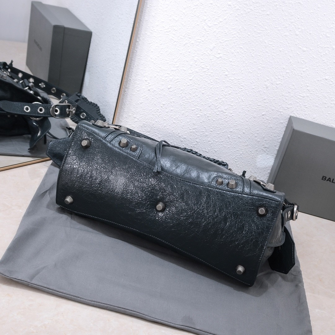 023 023#306-Balenciaga-Bags-02-2023SS