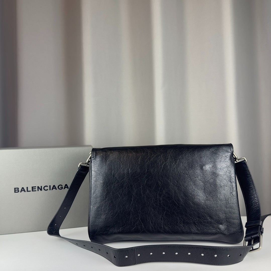 015 015#306-Balenciaga-Bags-02-2023SS