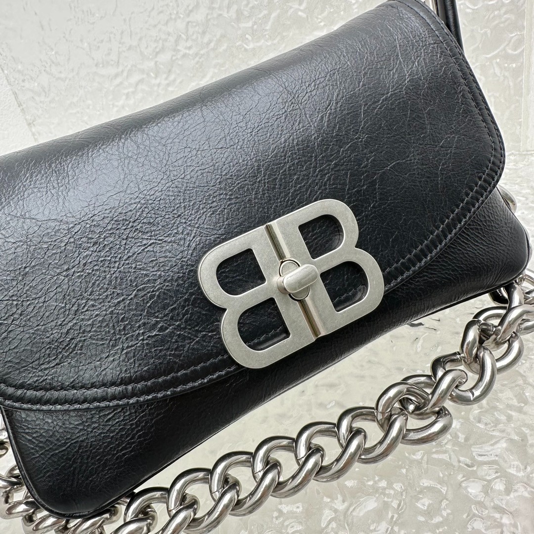 002 （23cm）（36cm）