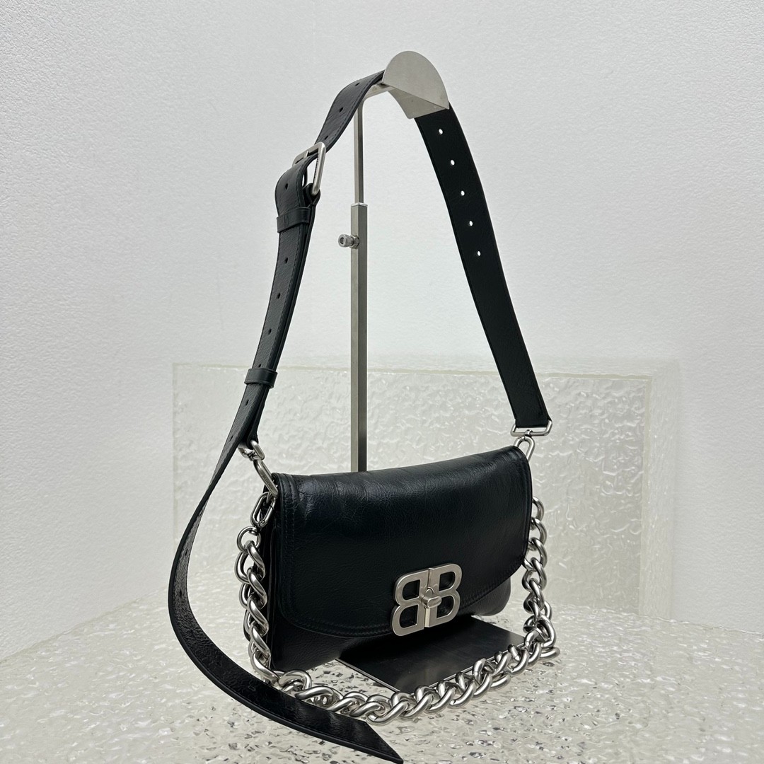 002 （23cm）（36cm）