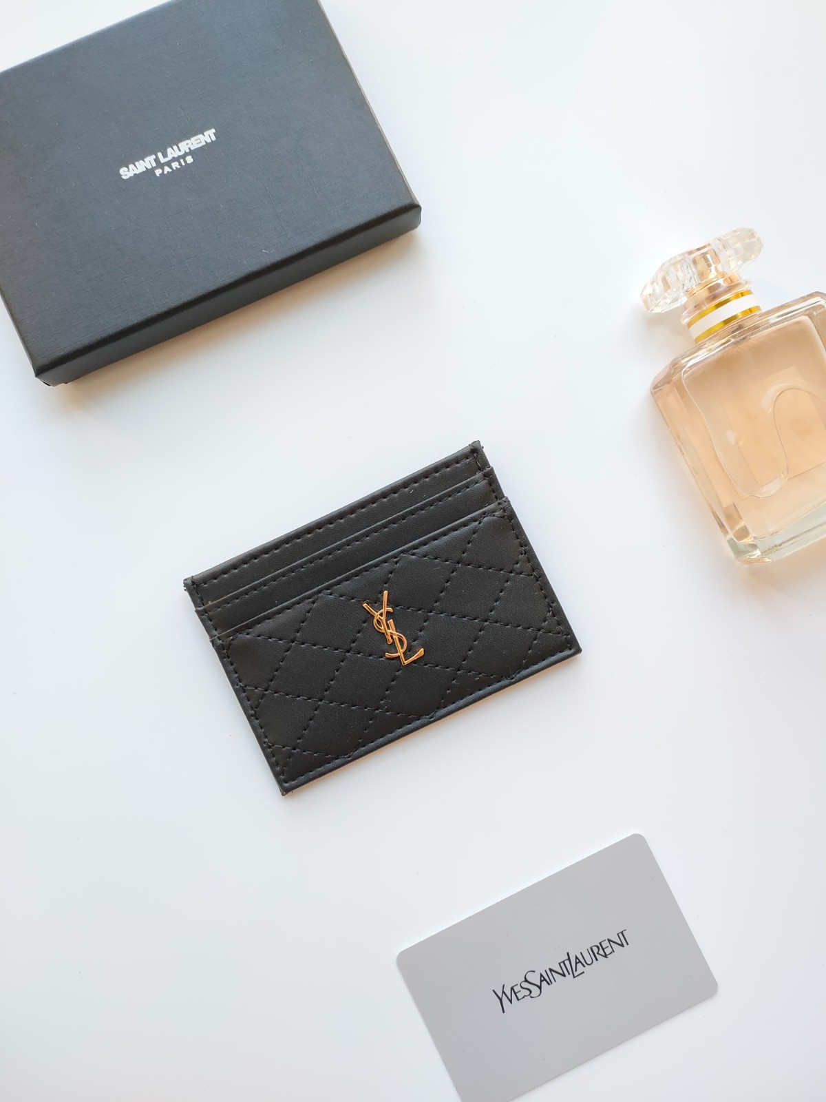 070 010#306-Wallets-01-2023SS