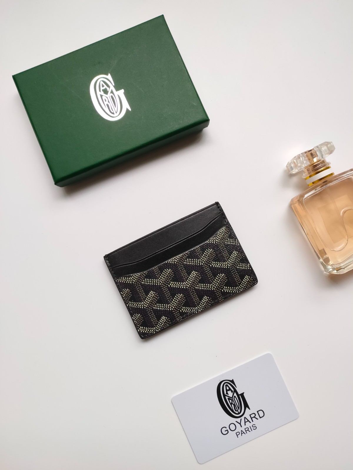 068 008#306-Wallets-01-2023SS